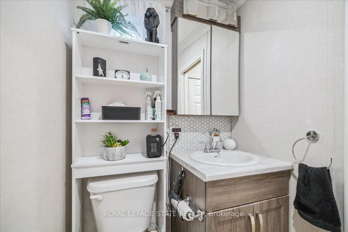 4449 Milburough Line, #7 Oak
