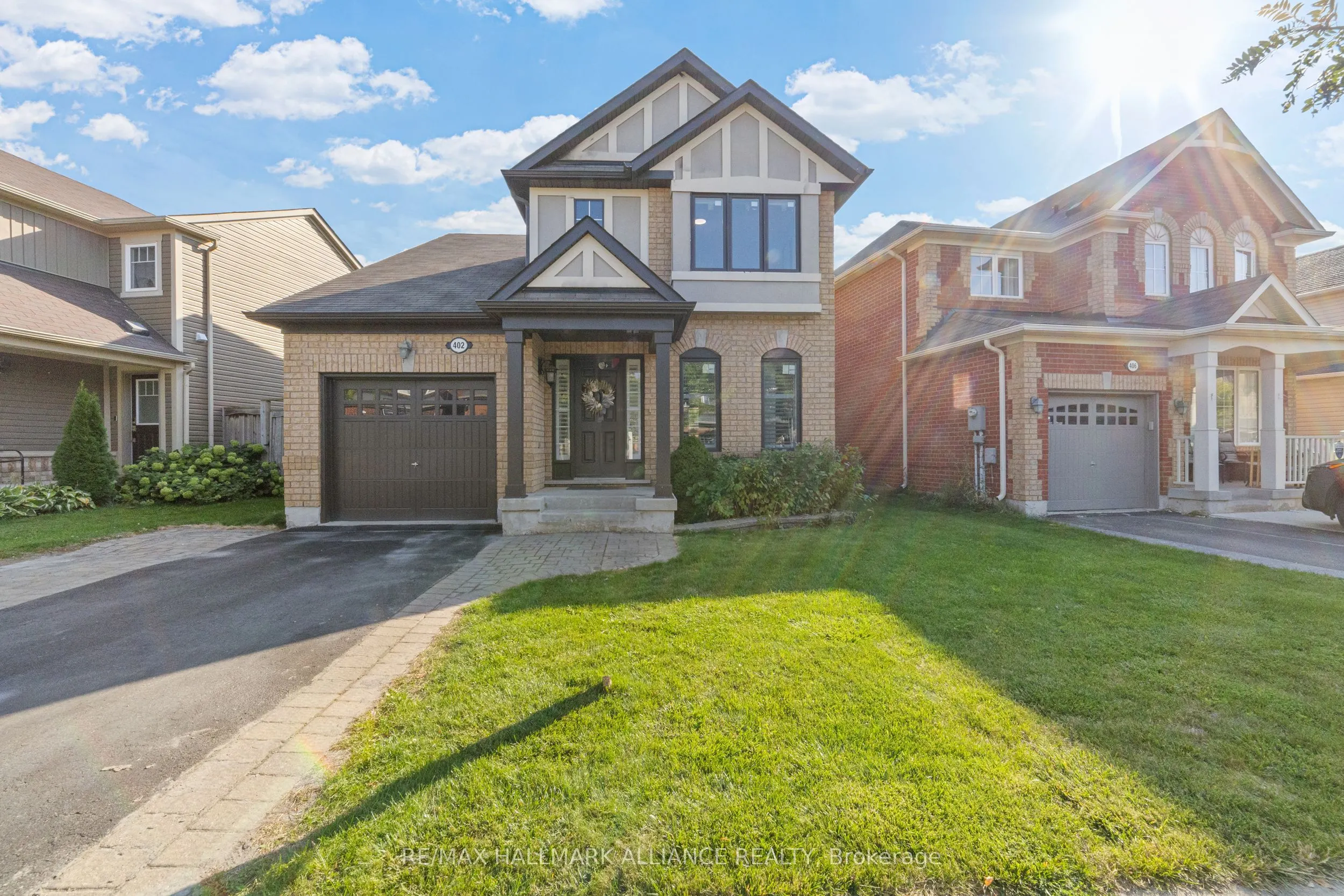 402 Schreyer Crescent