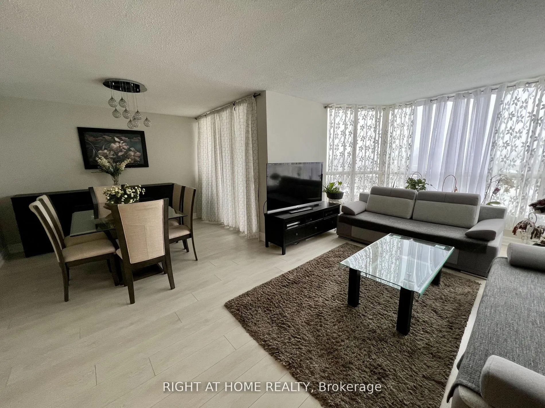 1333 Bloor Street, #1018