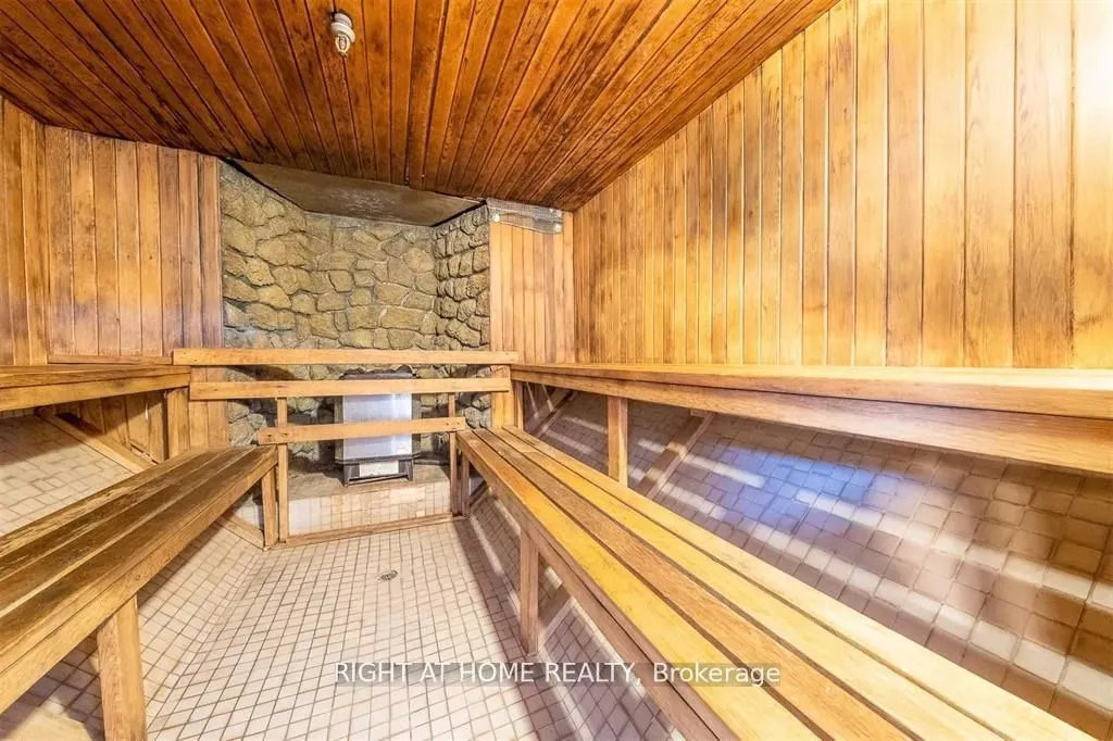 1333 Bloor Street, #1018
