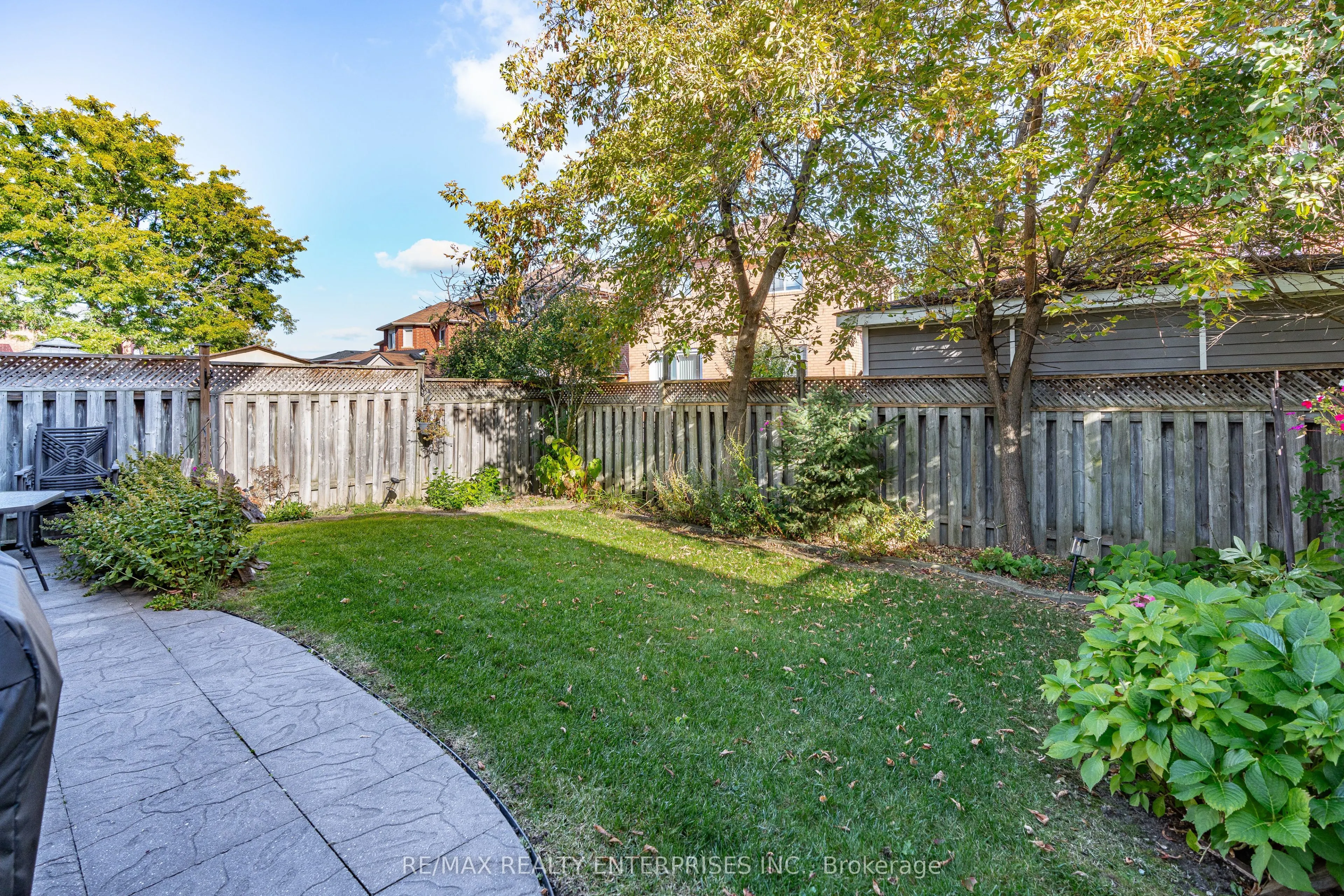 129 Valonia Drive