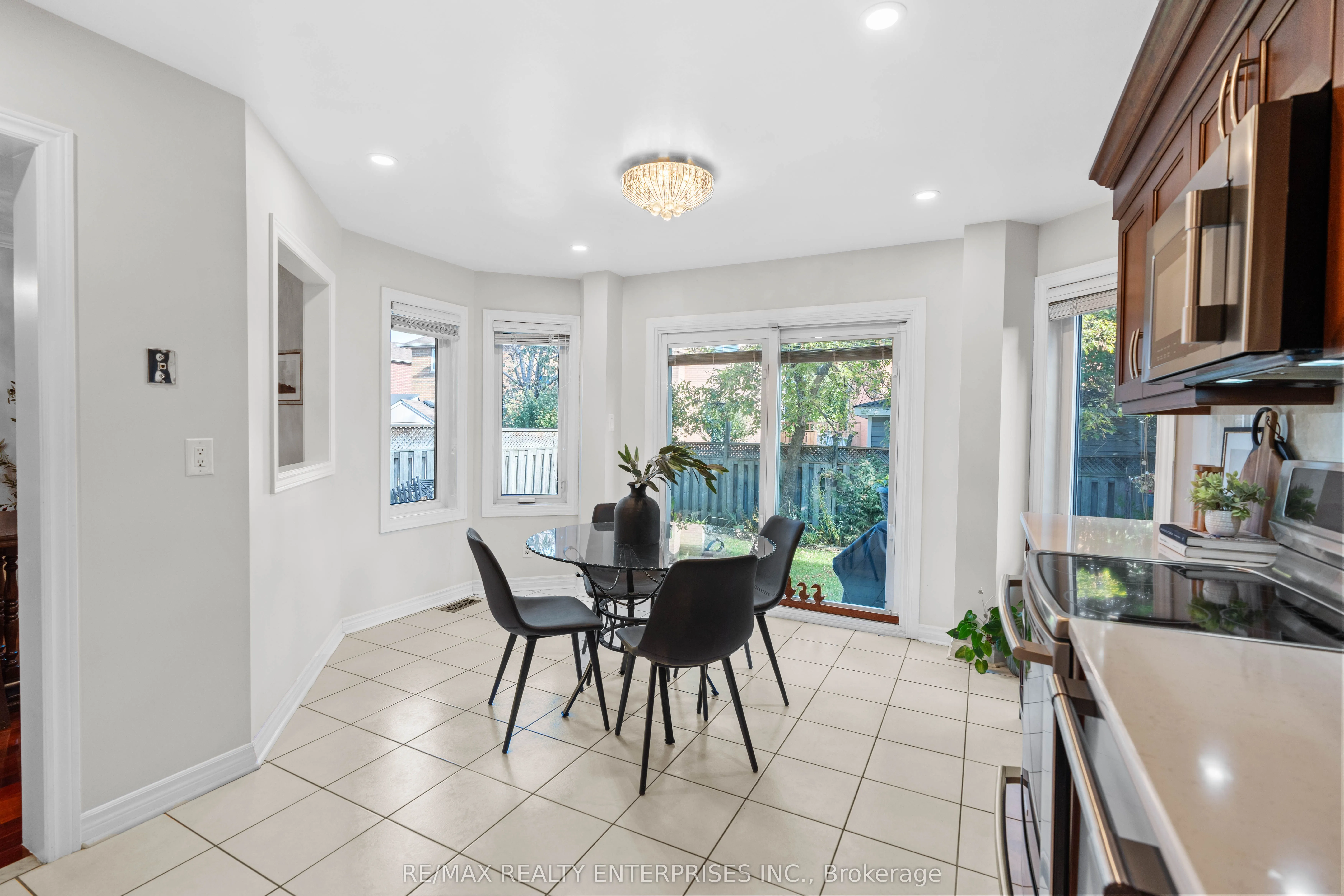 129 Valonia Drive