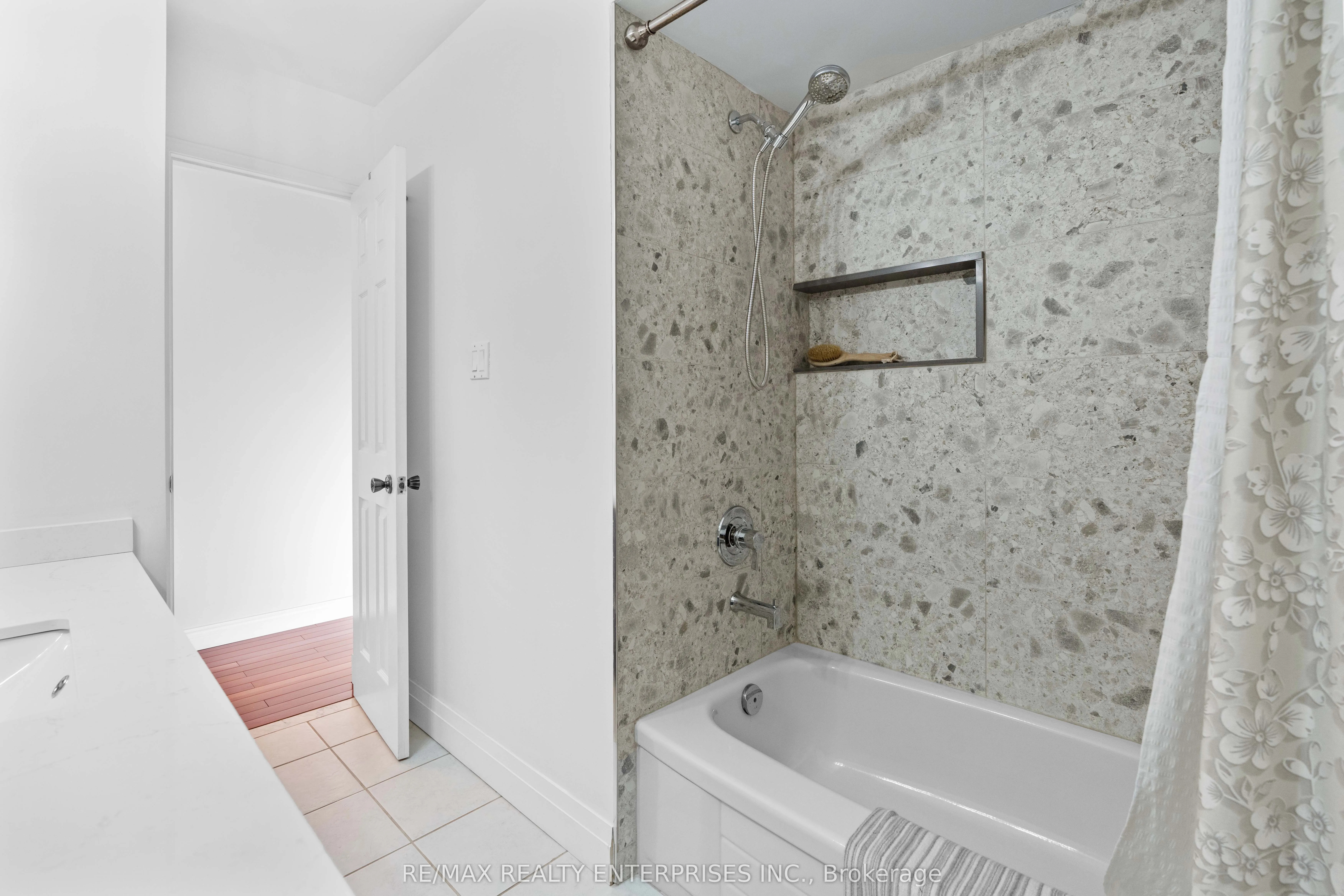 129 Valonia Drive