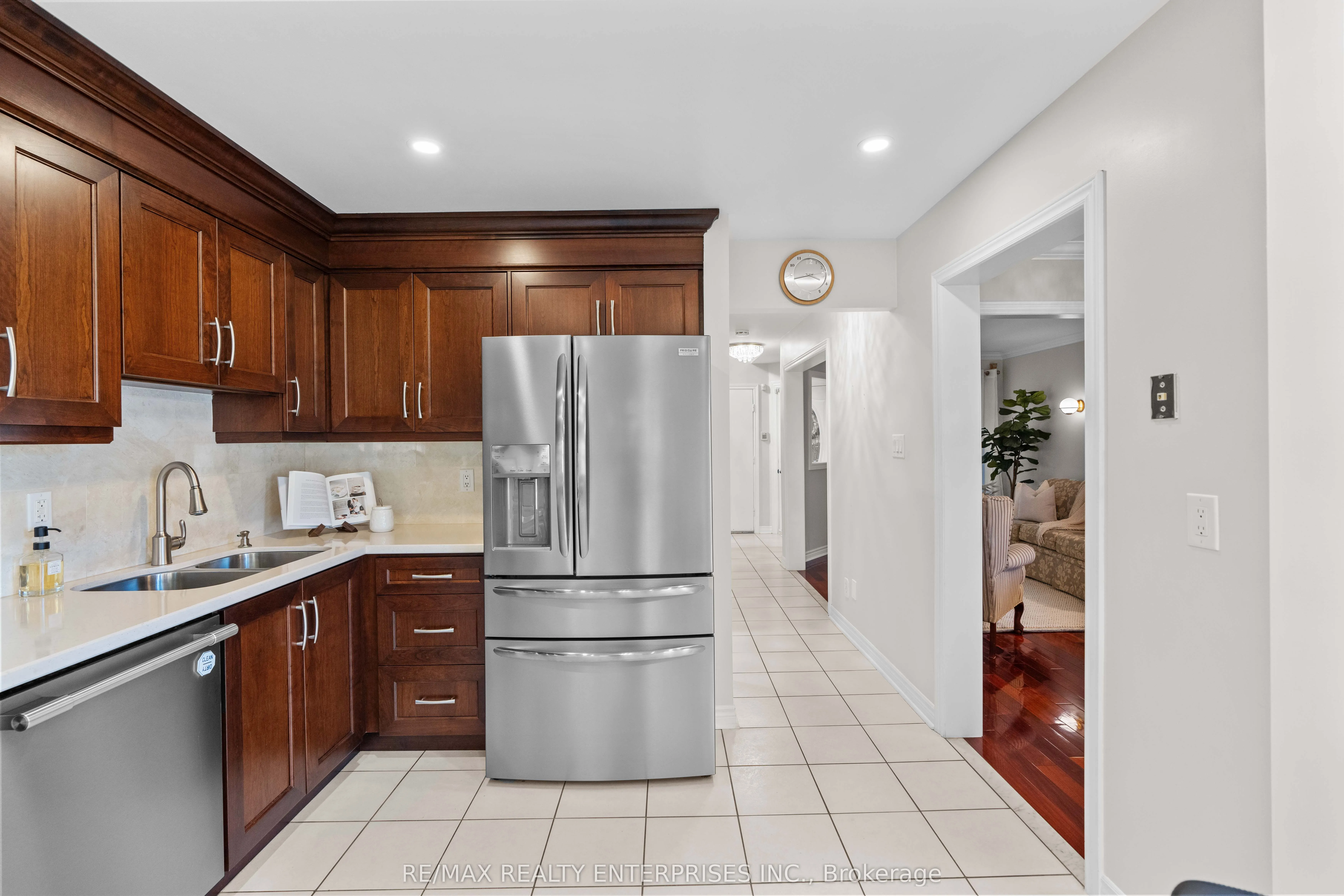 129 Valonia Drive