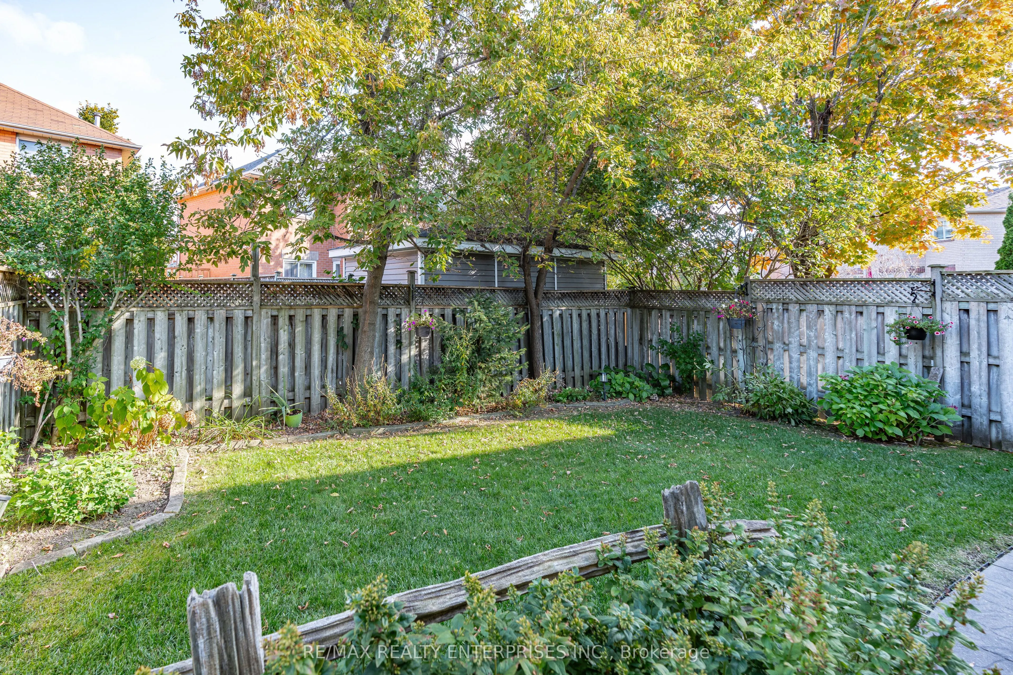 129 Valonia Drive