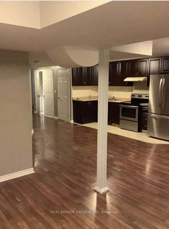 88 Sir Jacobs Crescent, #(BASEMENT)