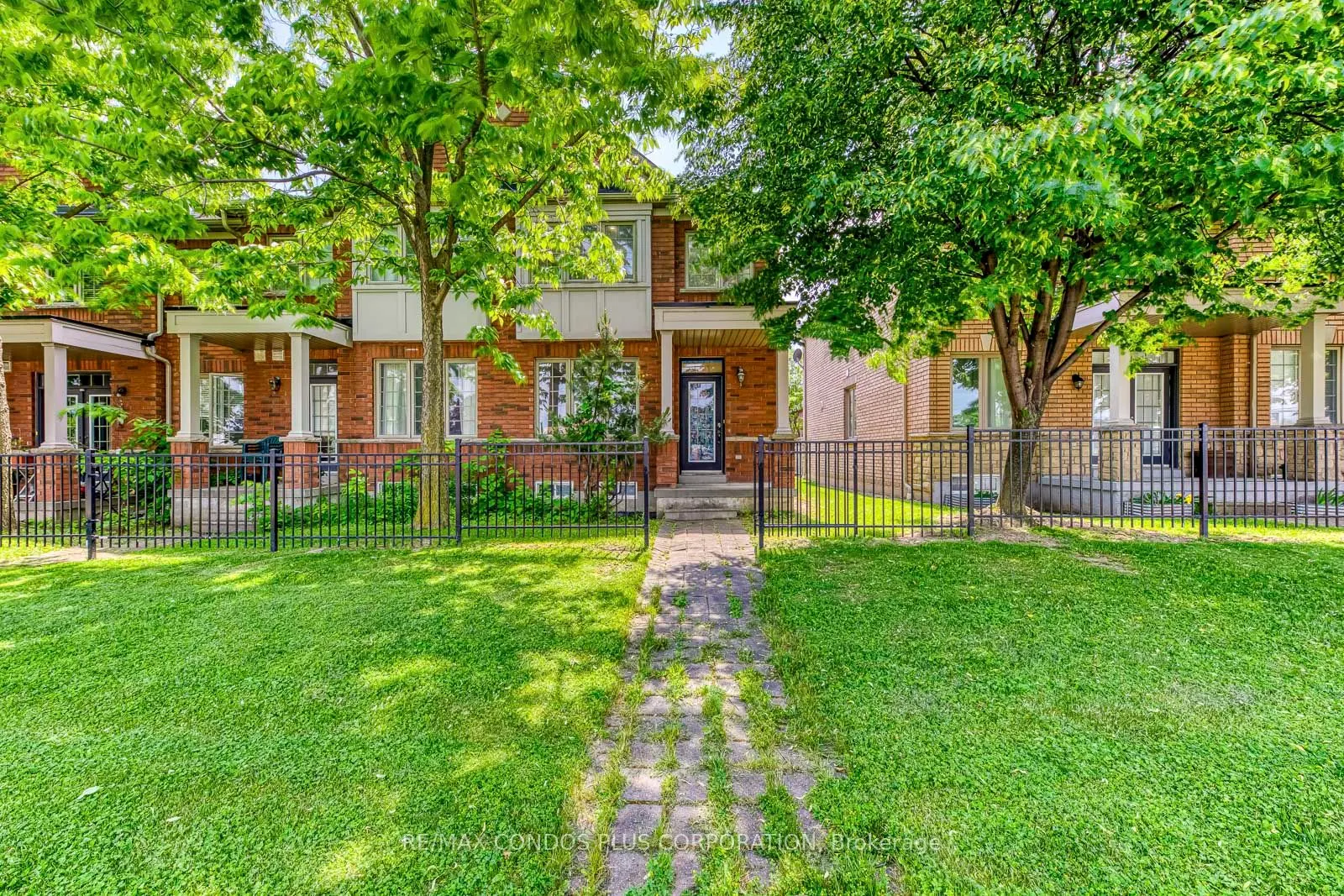 1015 Galesway Boulevard, #27