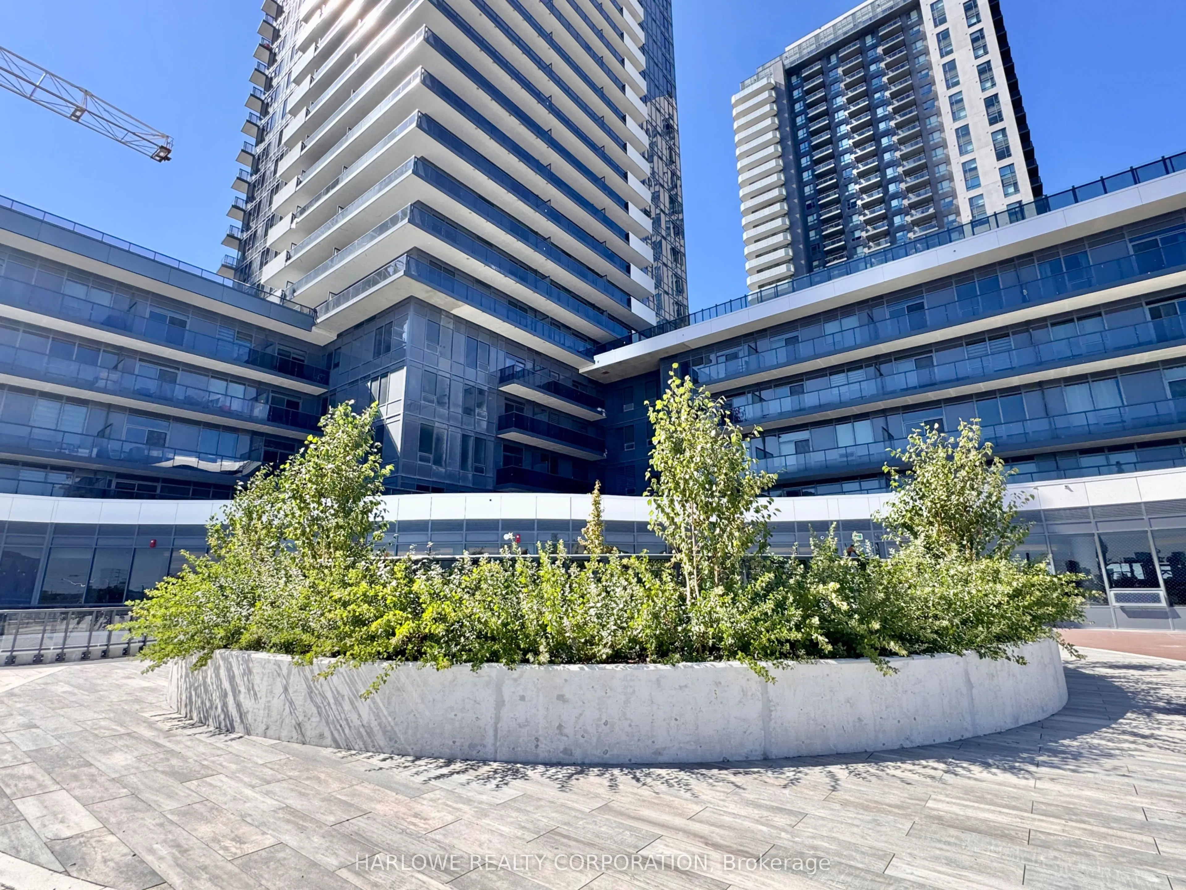 5105 Hurontario Street, #212