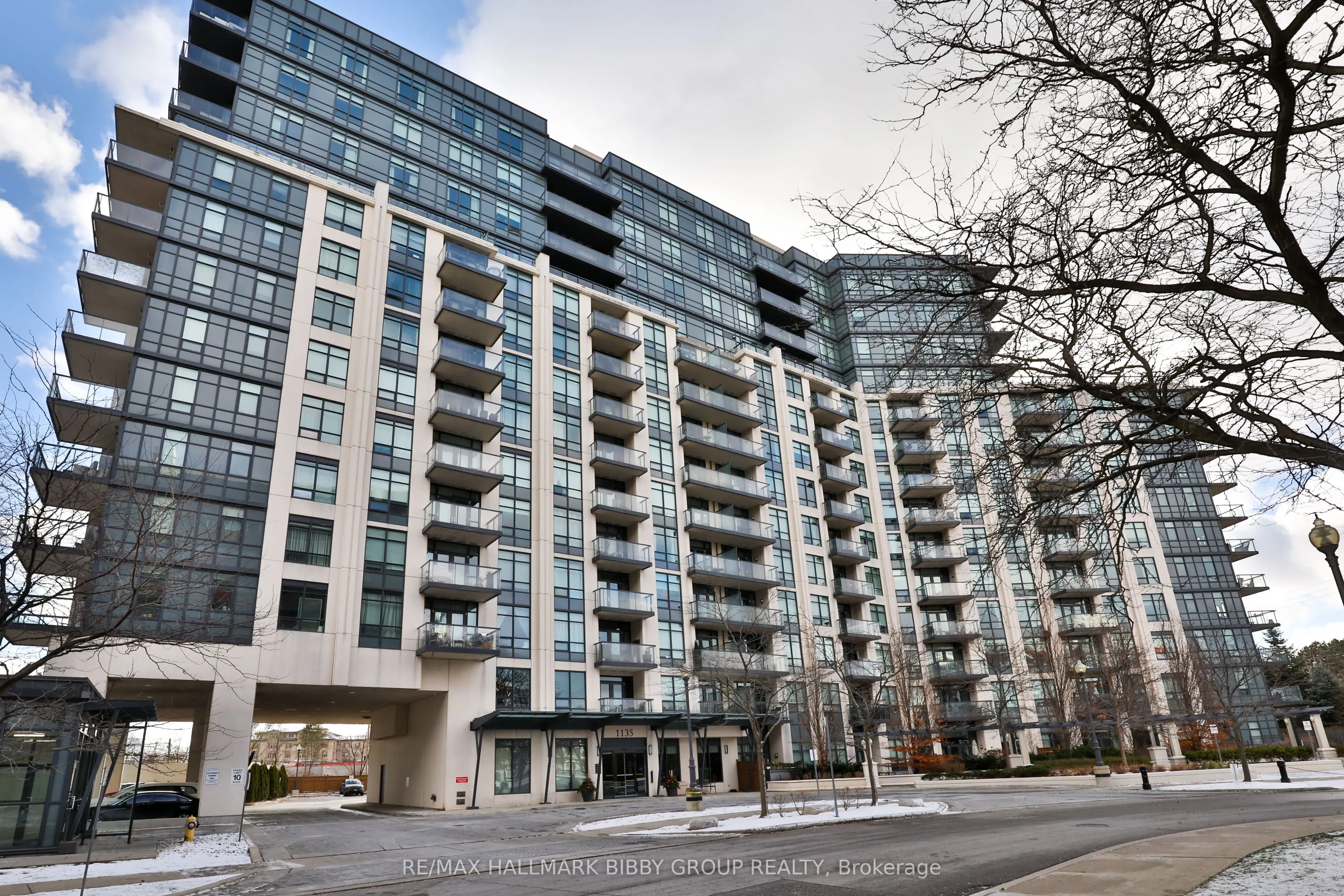 1135 Royal York Road, #814
