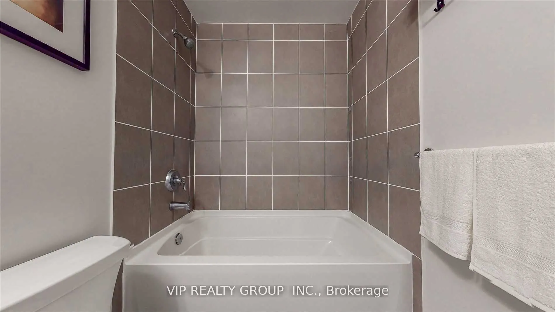 3091 Dufferin Street, #805