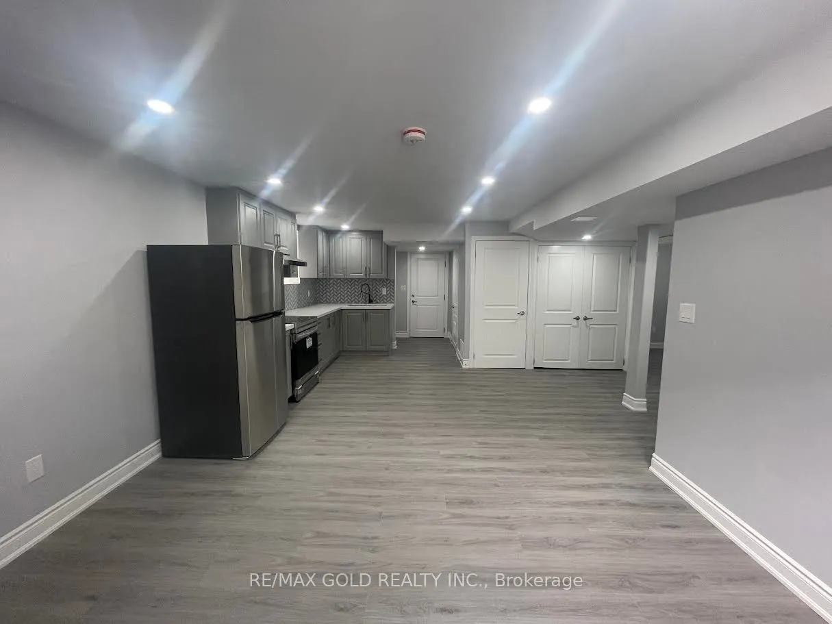 15 Eastman Road, #Basement