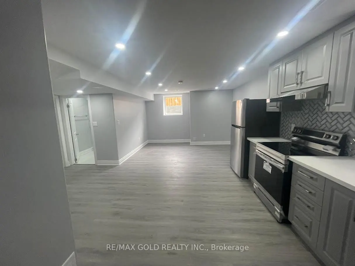15 Eastman Road, #Basement