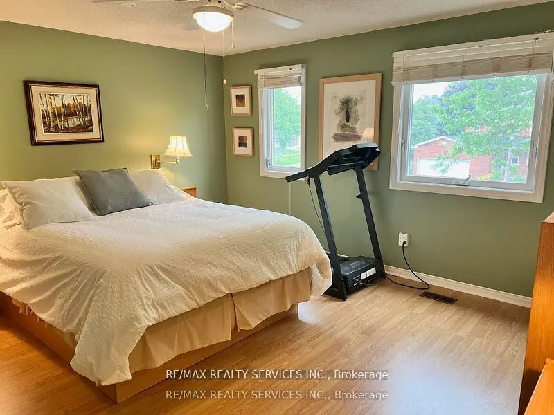 3 Oleander Crescent