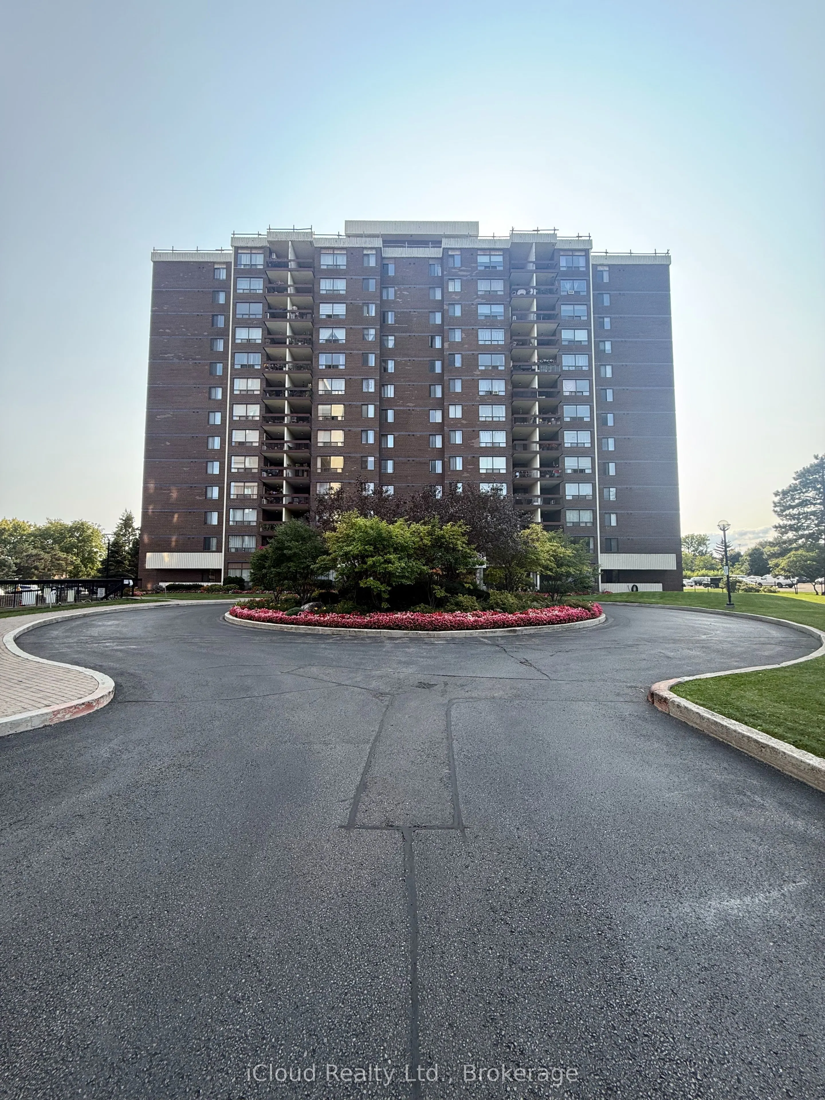 2556 Argyle Road, #703