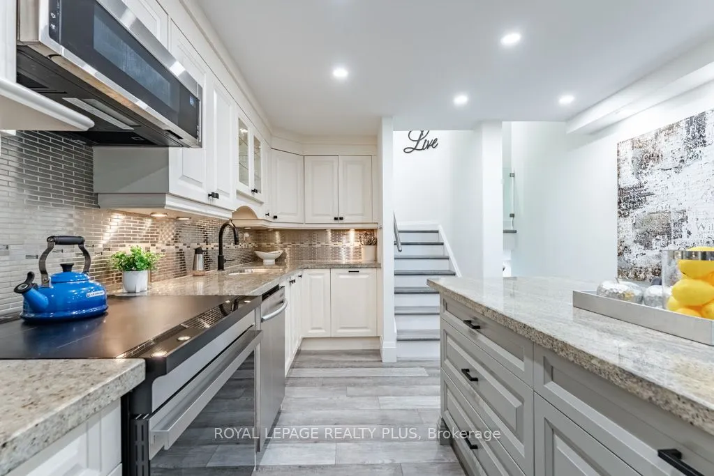 284 Mill Road, #A22