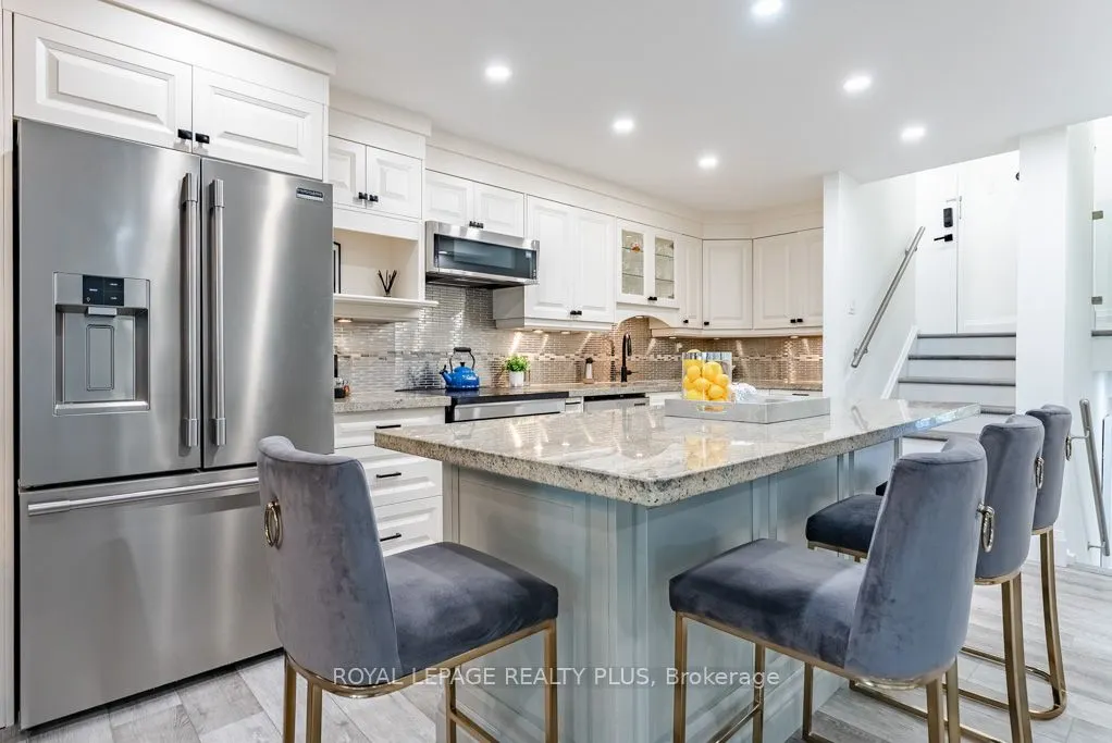 284 Mill Road, #A22