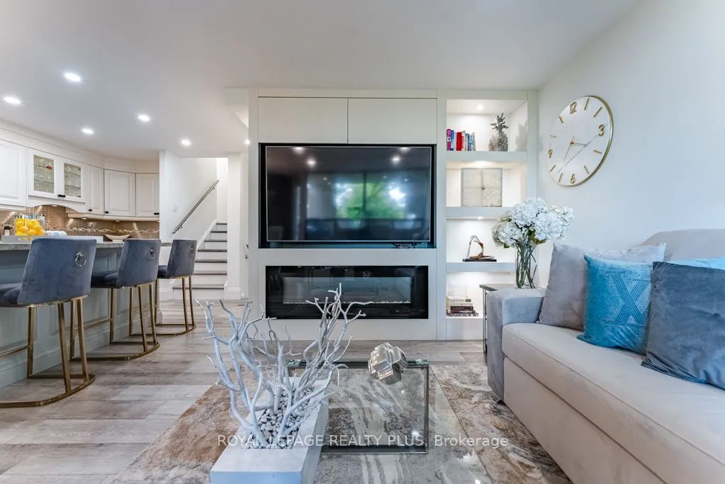 284 Mill Road, #A22