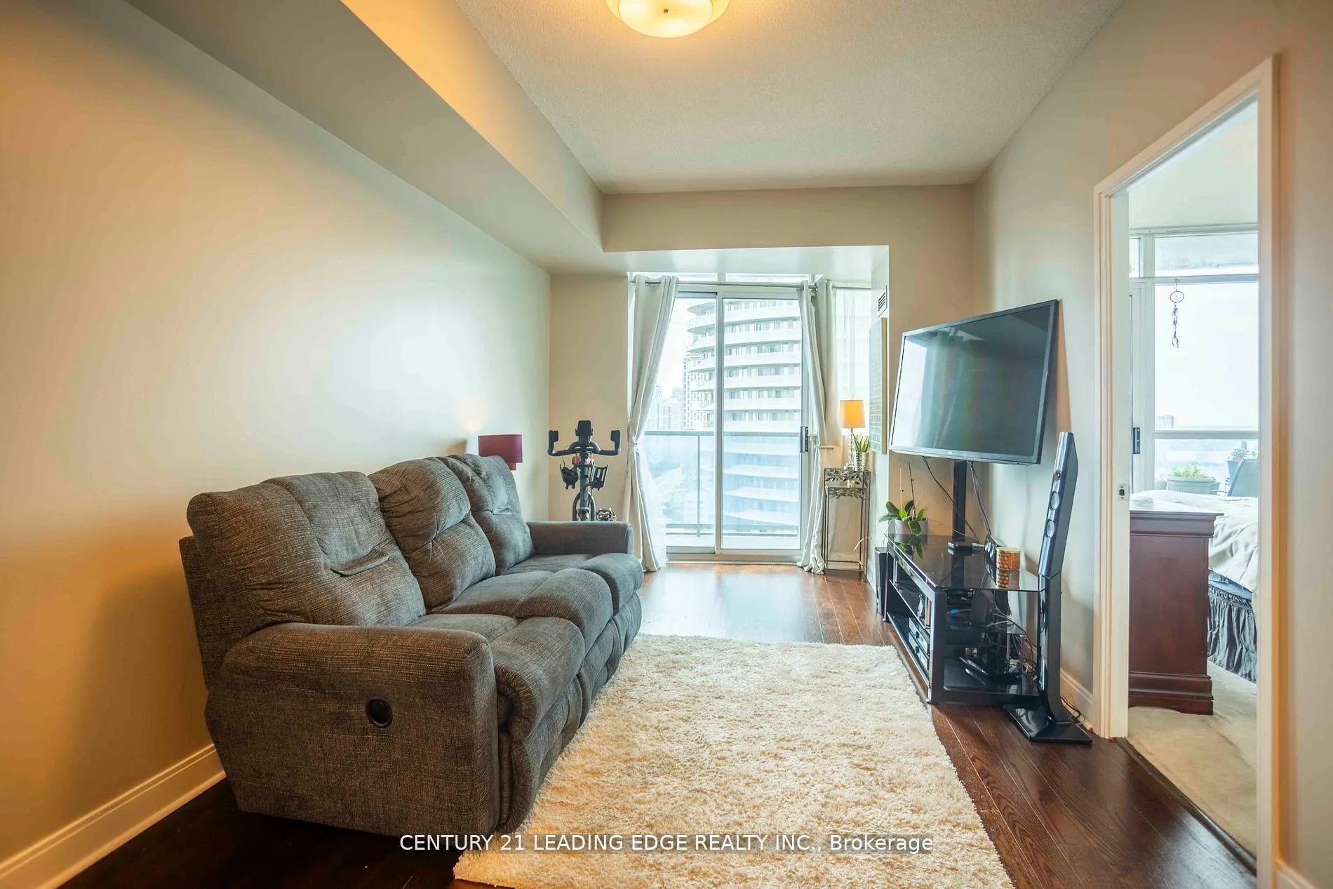 80 Absolute Avenue, #2607
