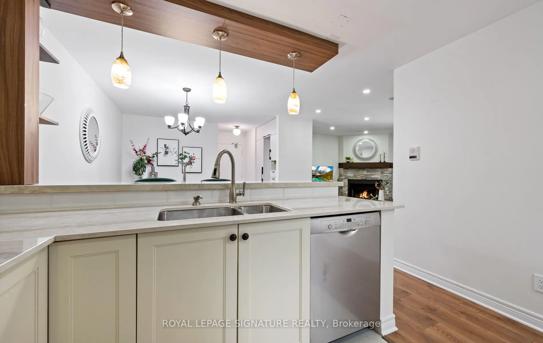 1504 Pilgrims Way, #1021
