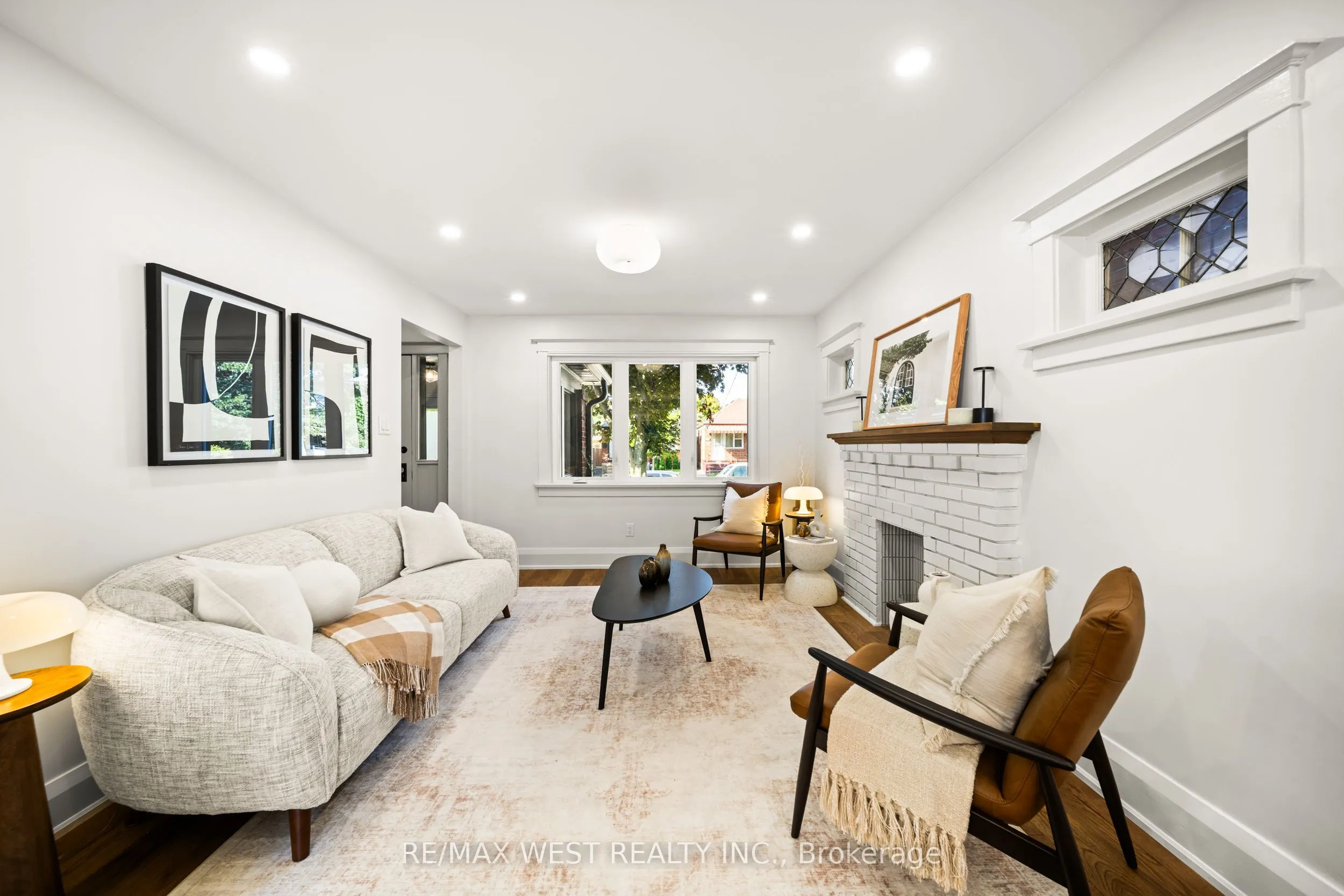 125 Brookside Avenue