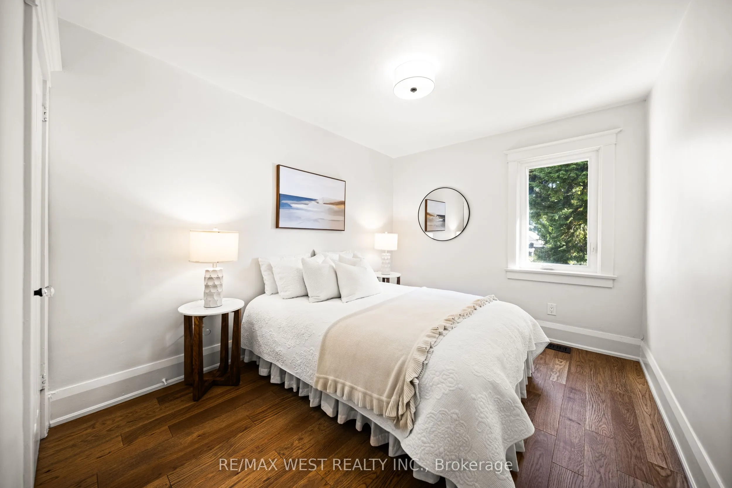 125 Brookside Avenue