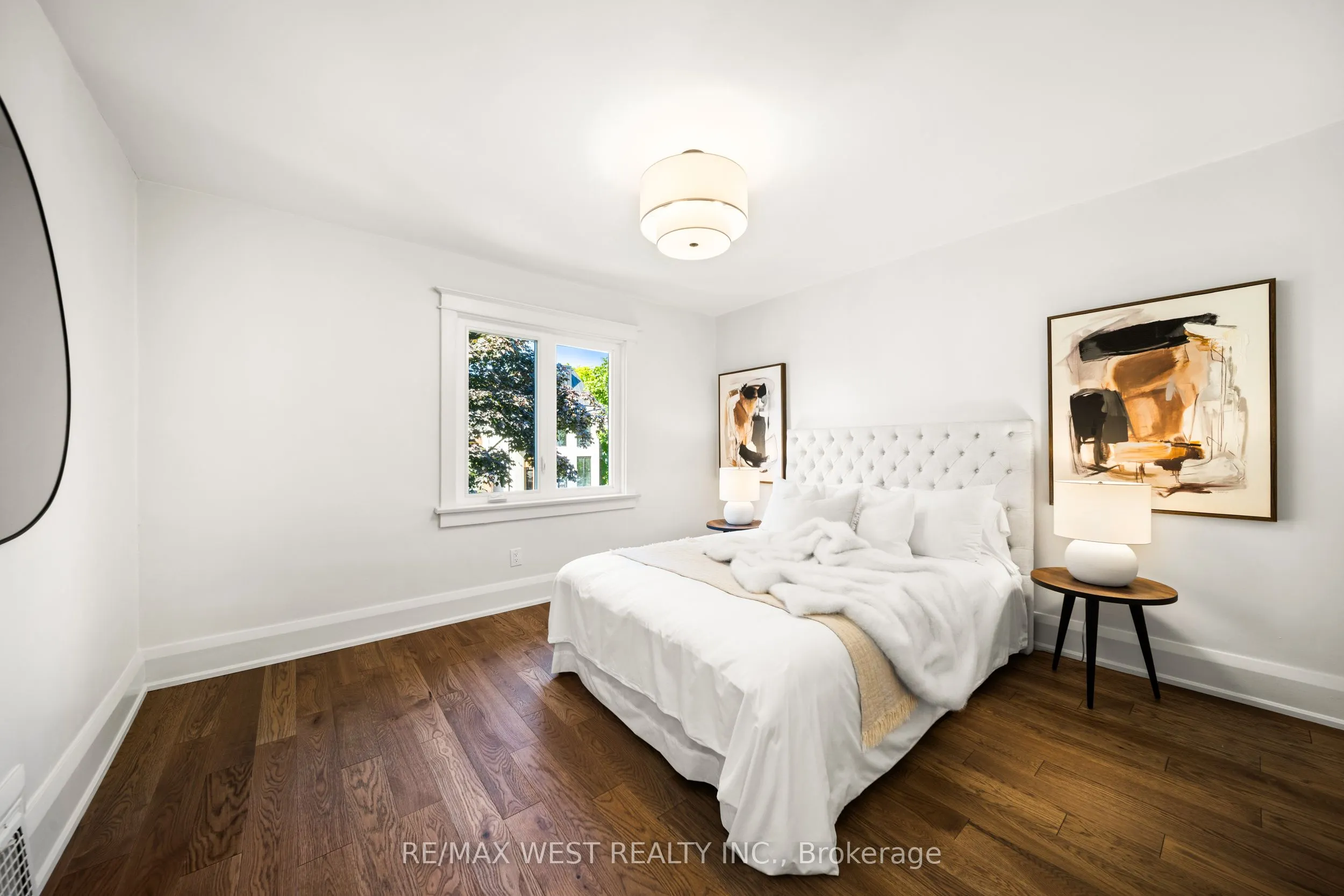 125 Brookside Avenue
