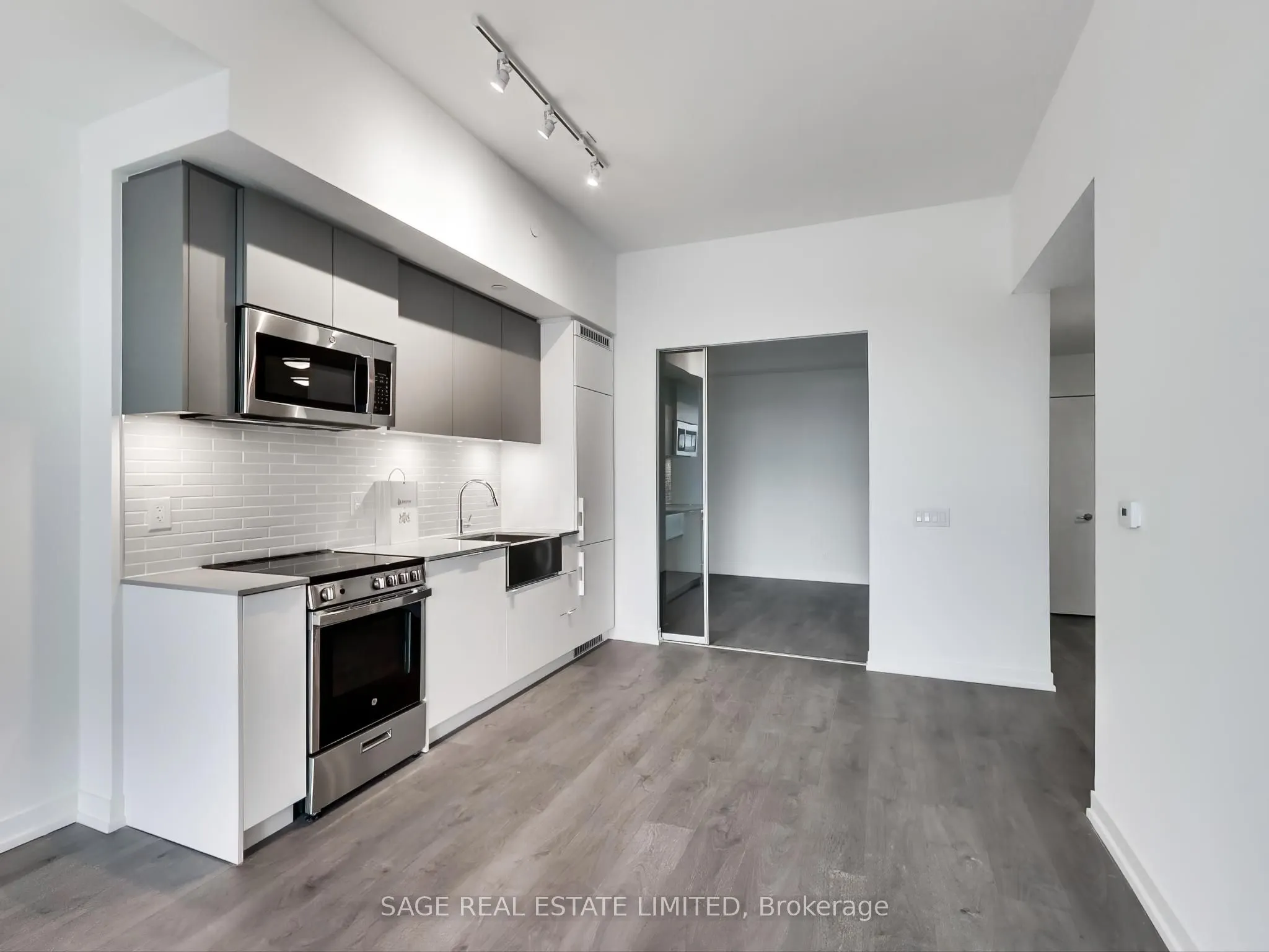 270 Dufferin Street, #1021