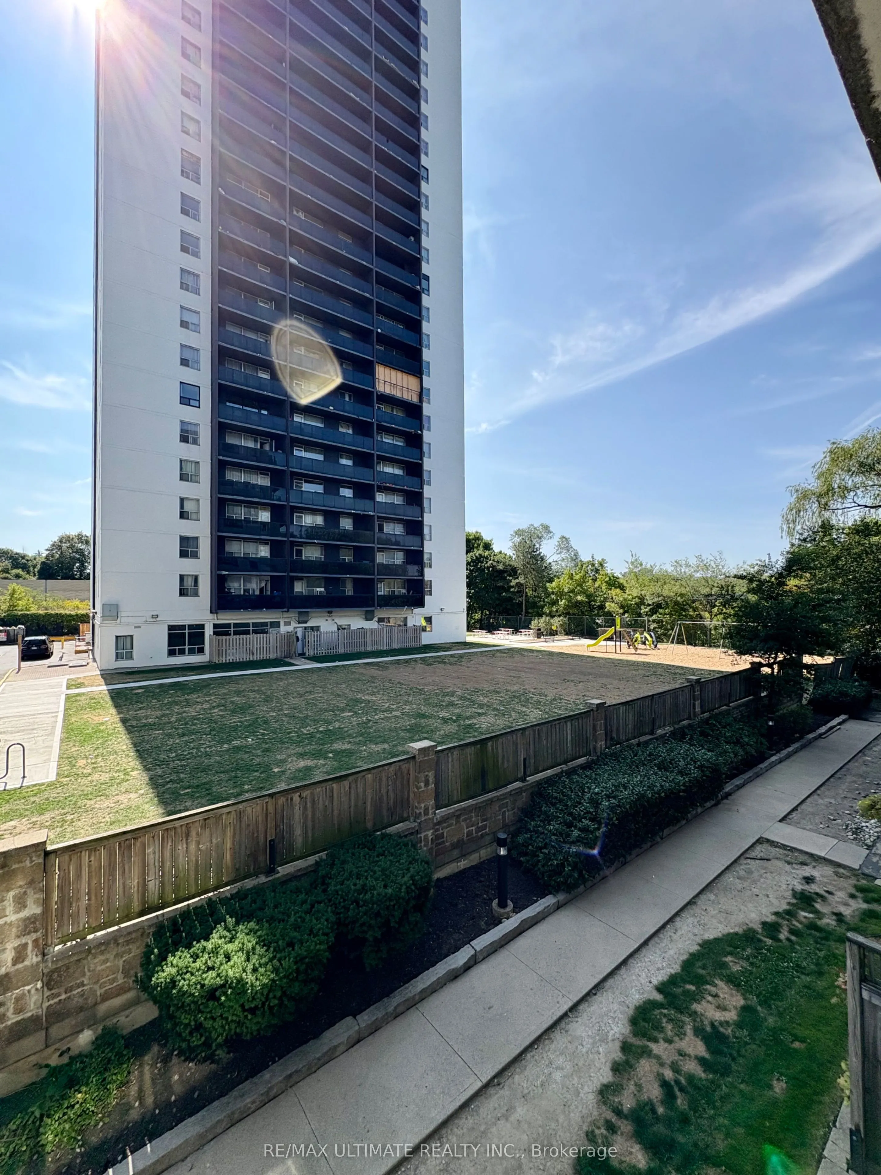 2464 Weston Road, #207