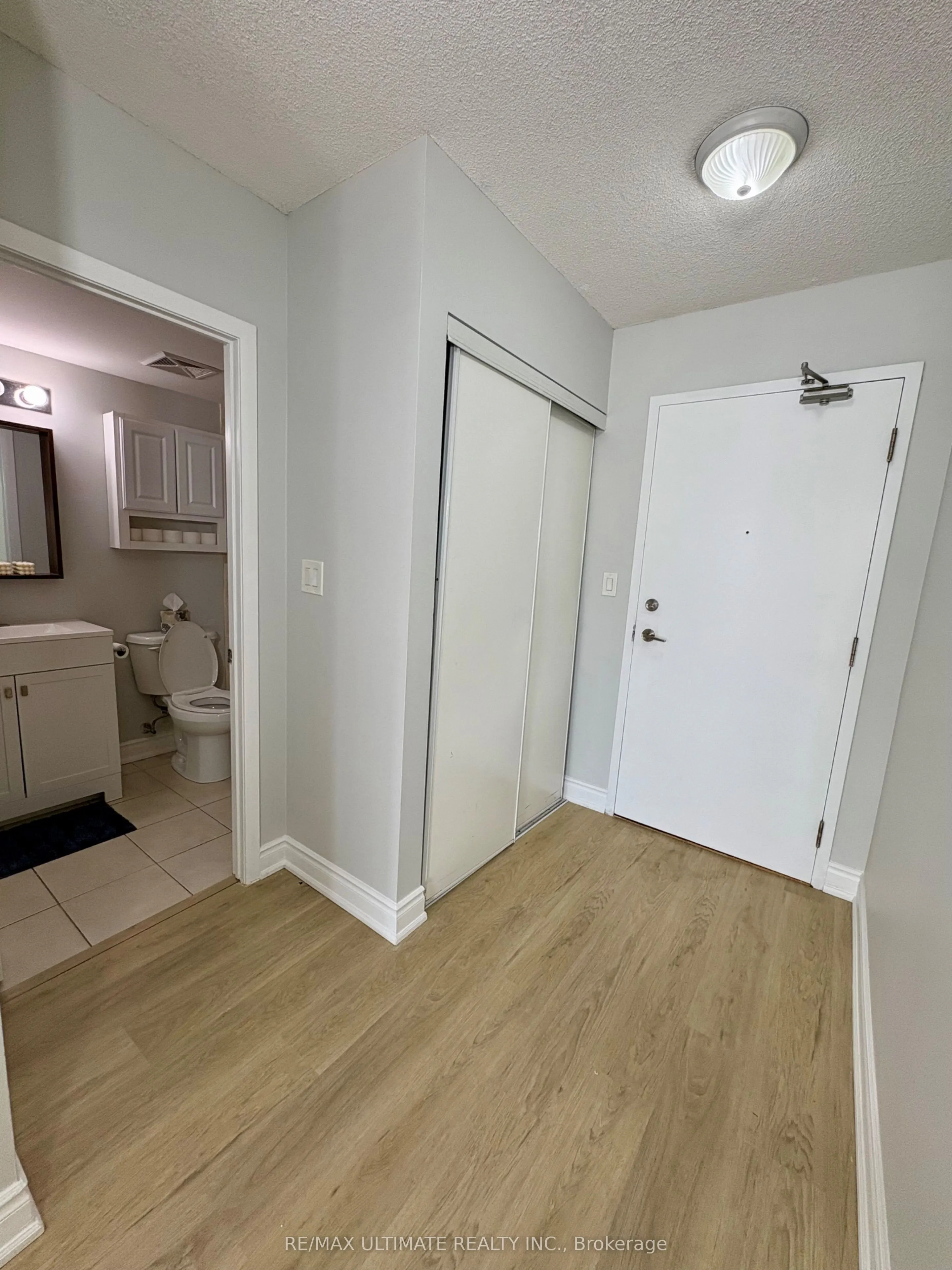 2464 Weston Road, #207