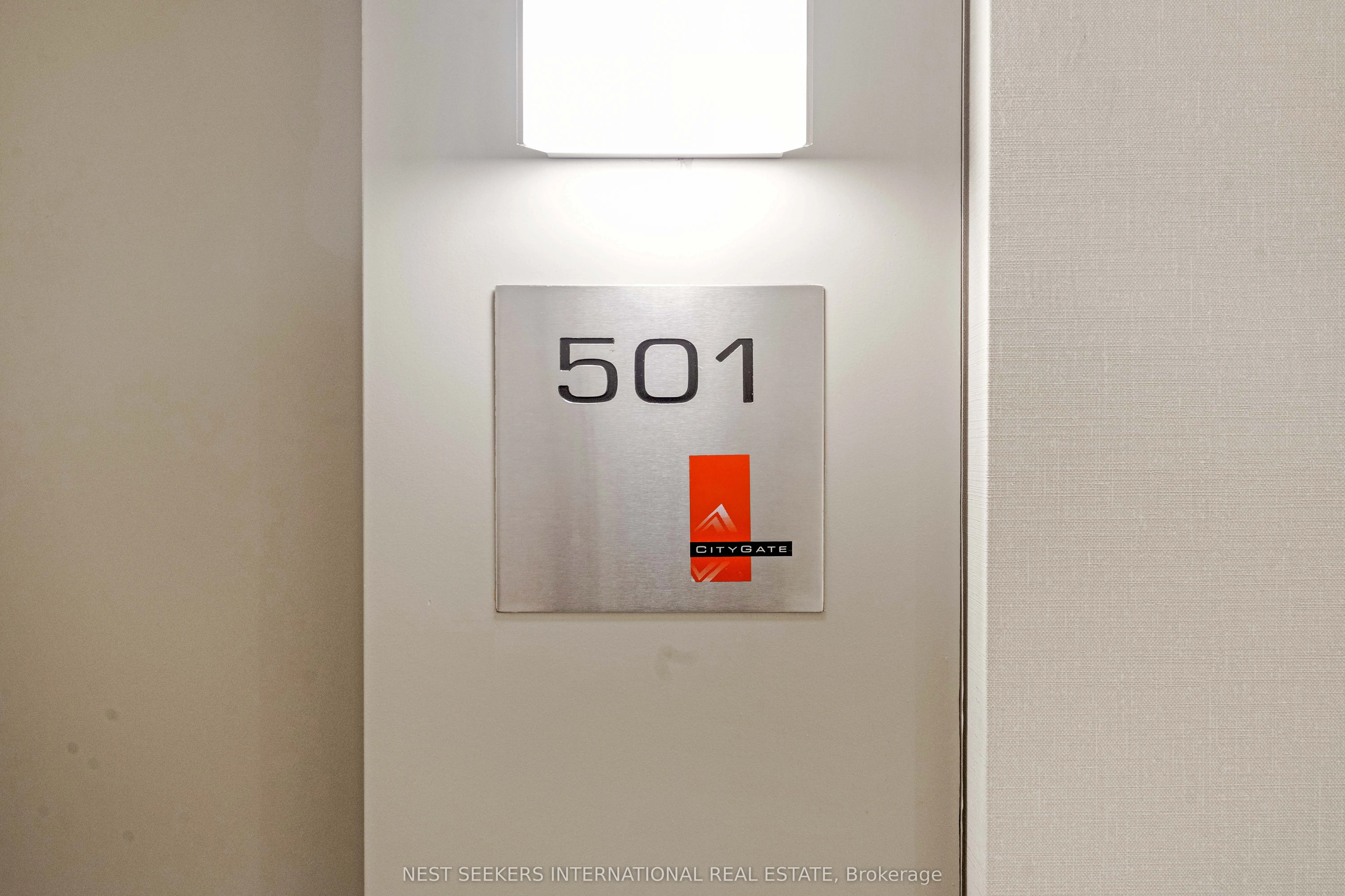 220 Burnhamthorpe Road W, #501