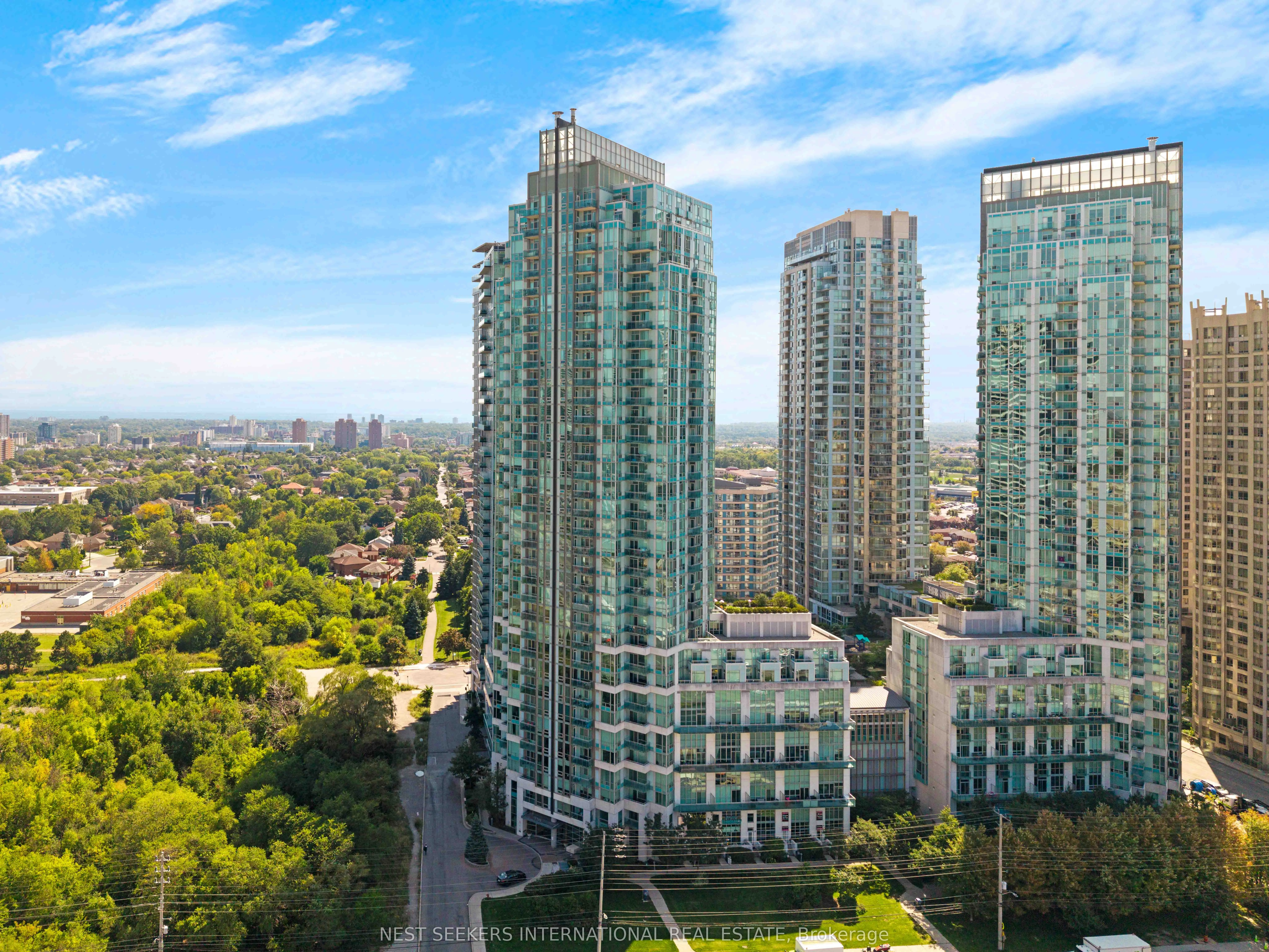220 Burnhamthorpe Road W, #501