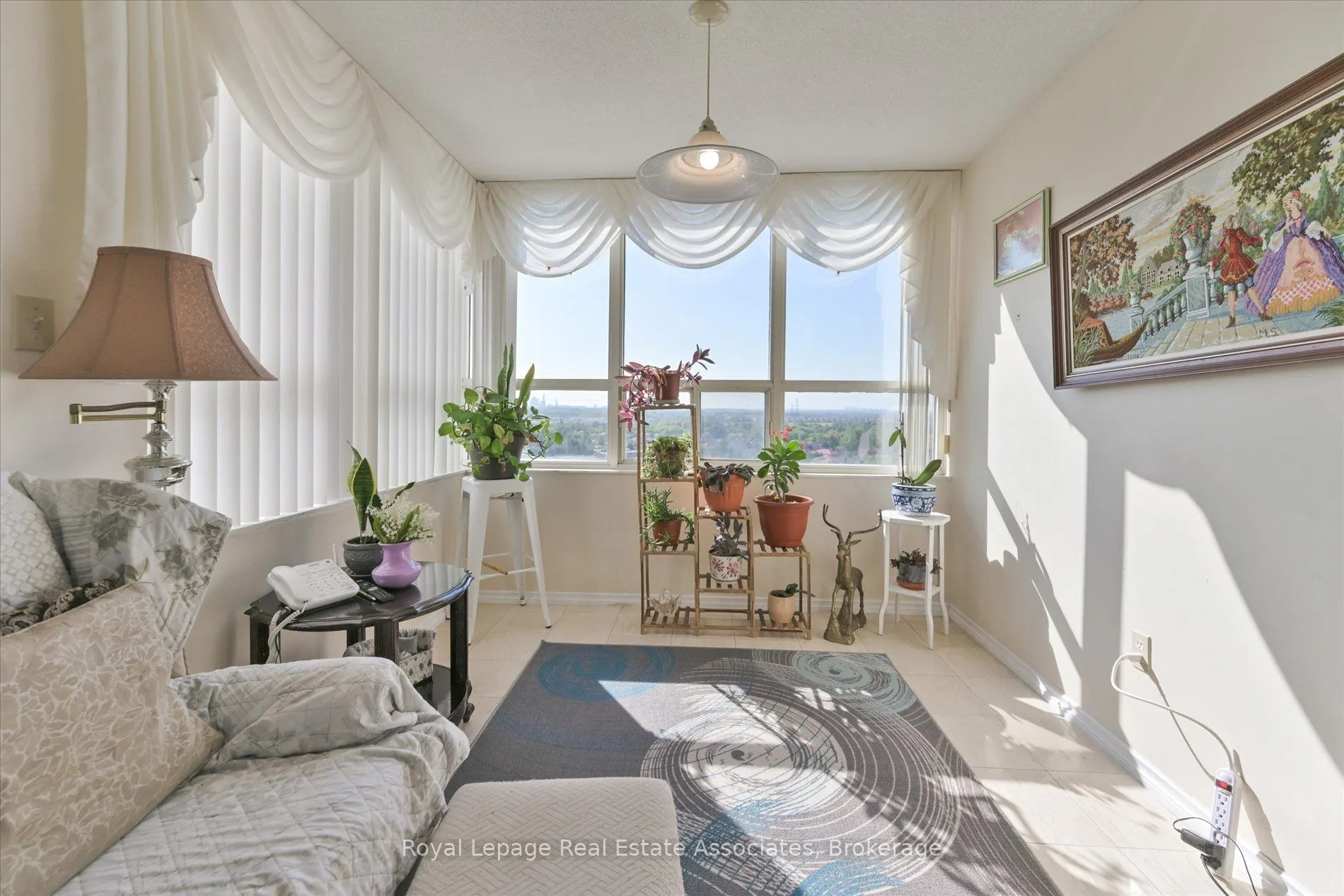 10 Malta Avenue, #1209
