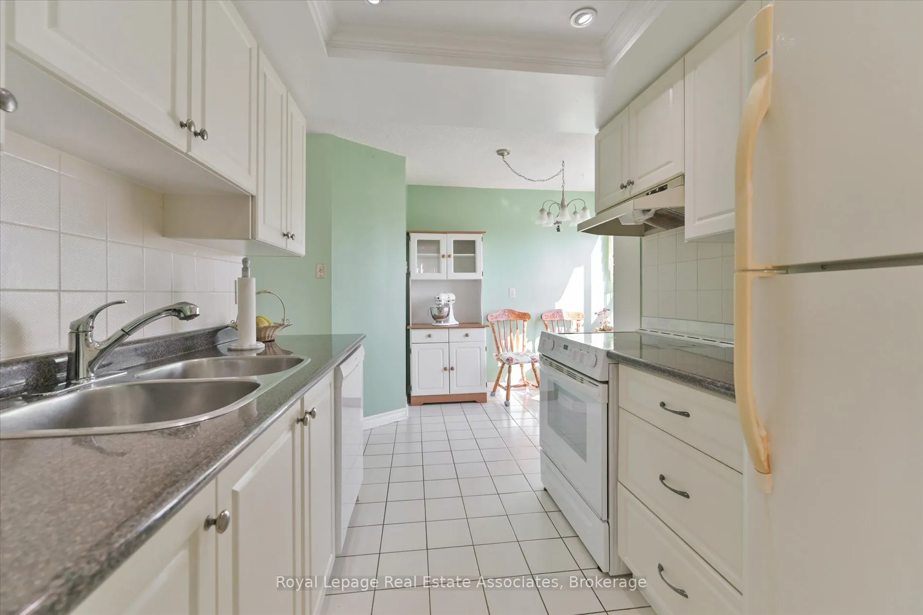 10 Malta Avenue, #1209