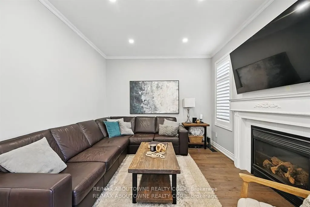 2536 Bracken Drive
