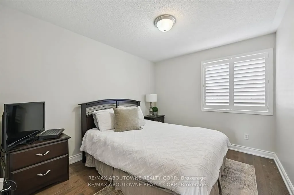 2536 Bracken Drive