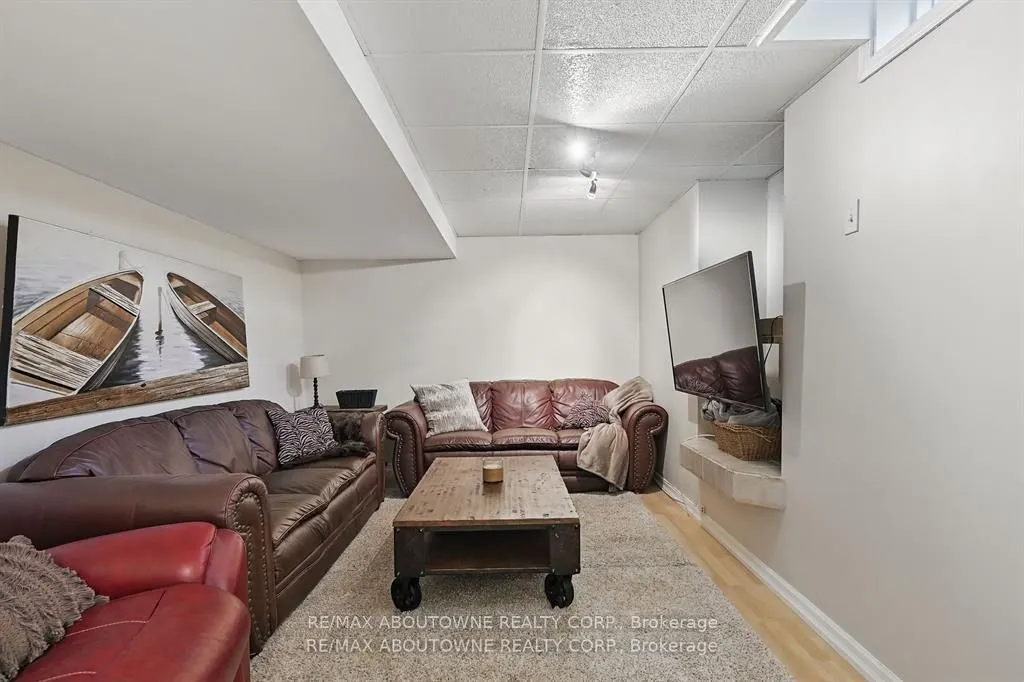 2536 Bracken Drive
