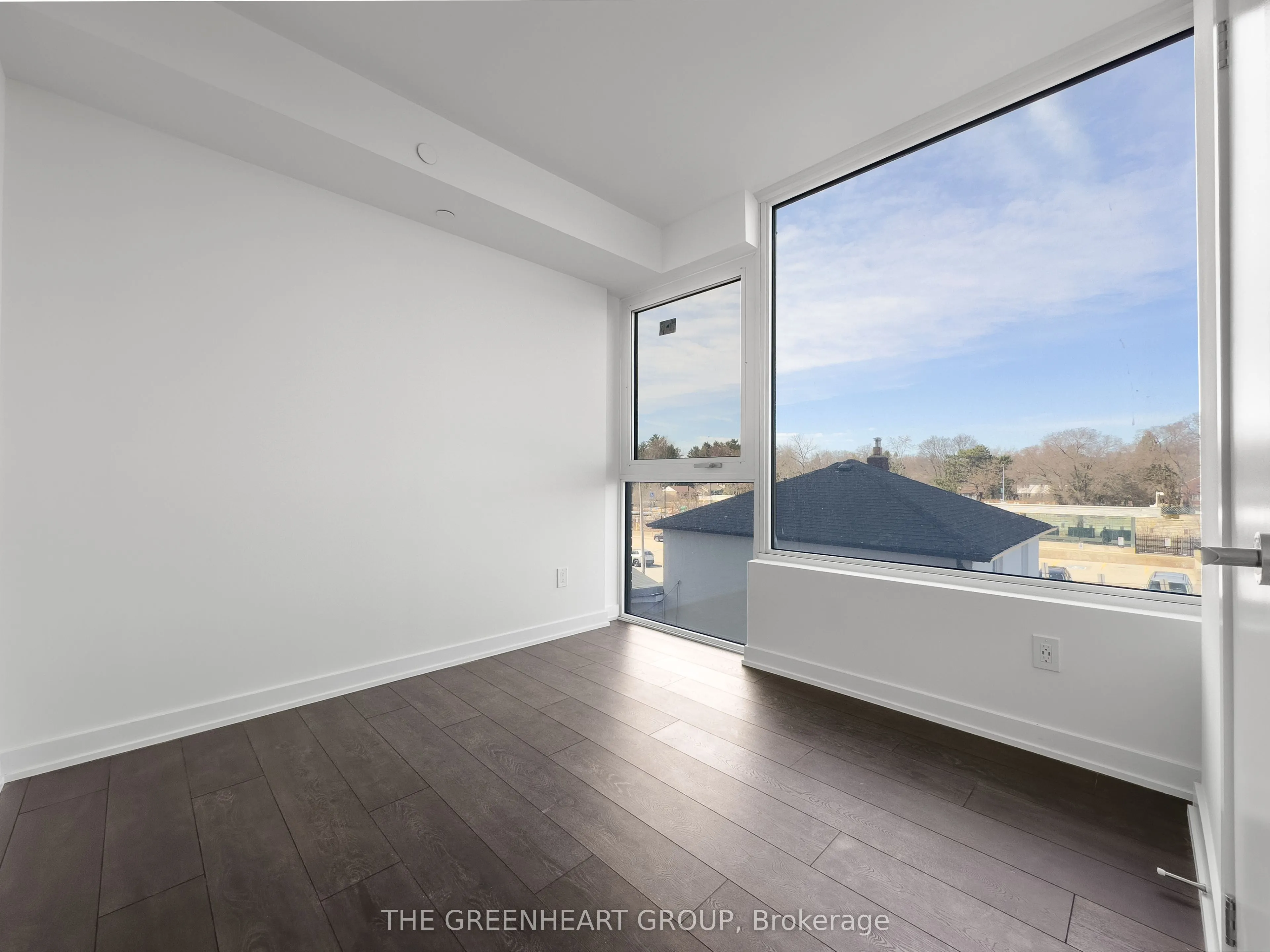 28 Ann Street, #221