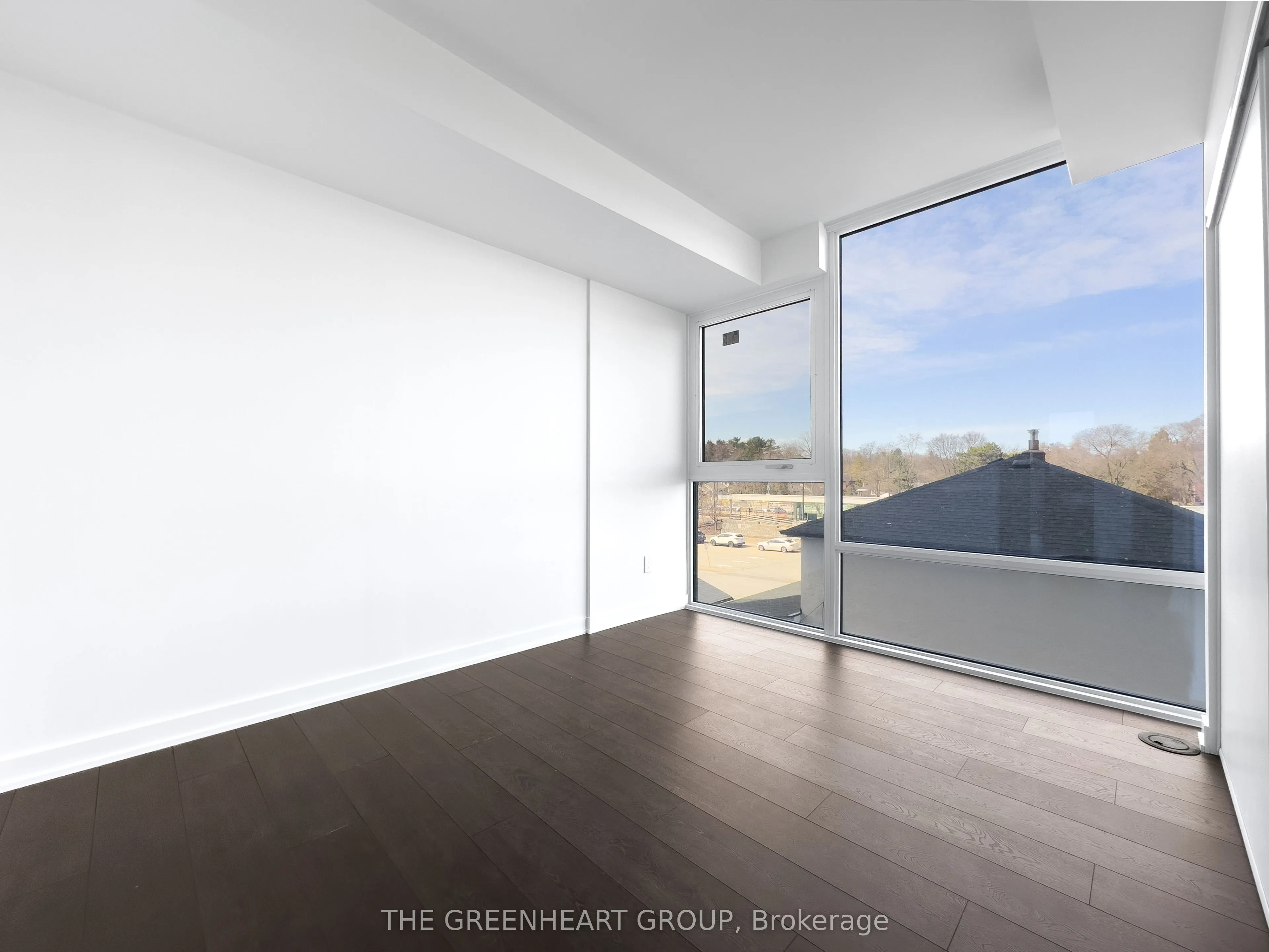 28 Ann Street, #221