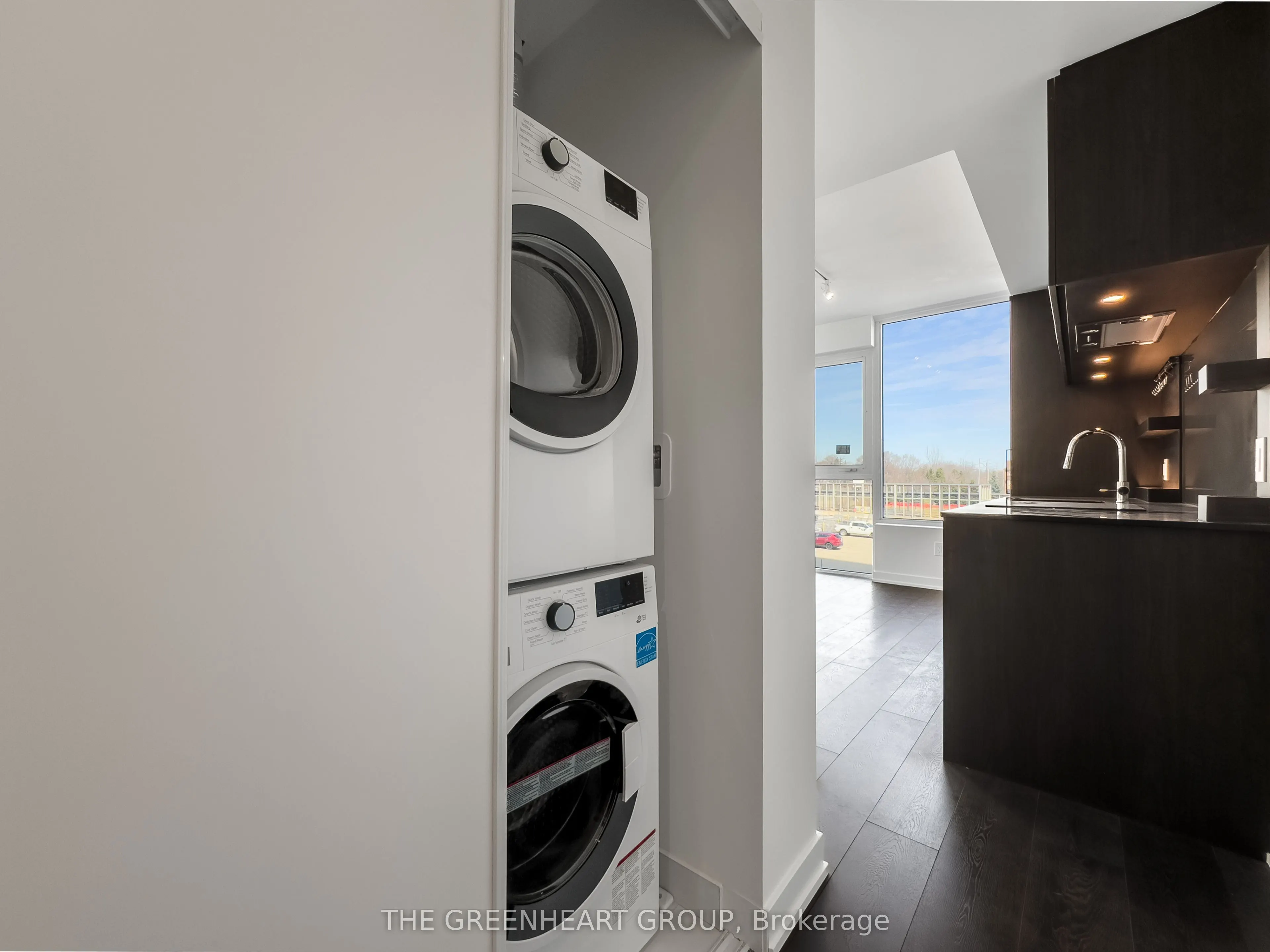 28 Ann Street, #221