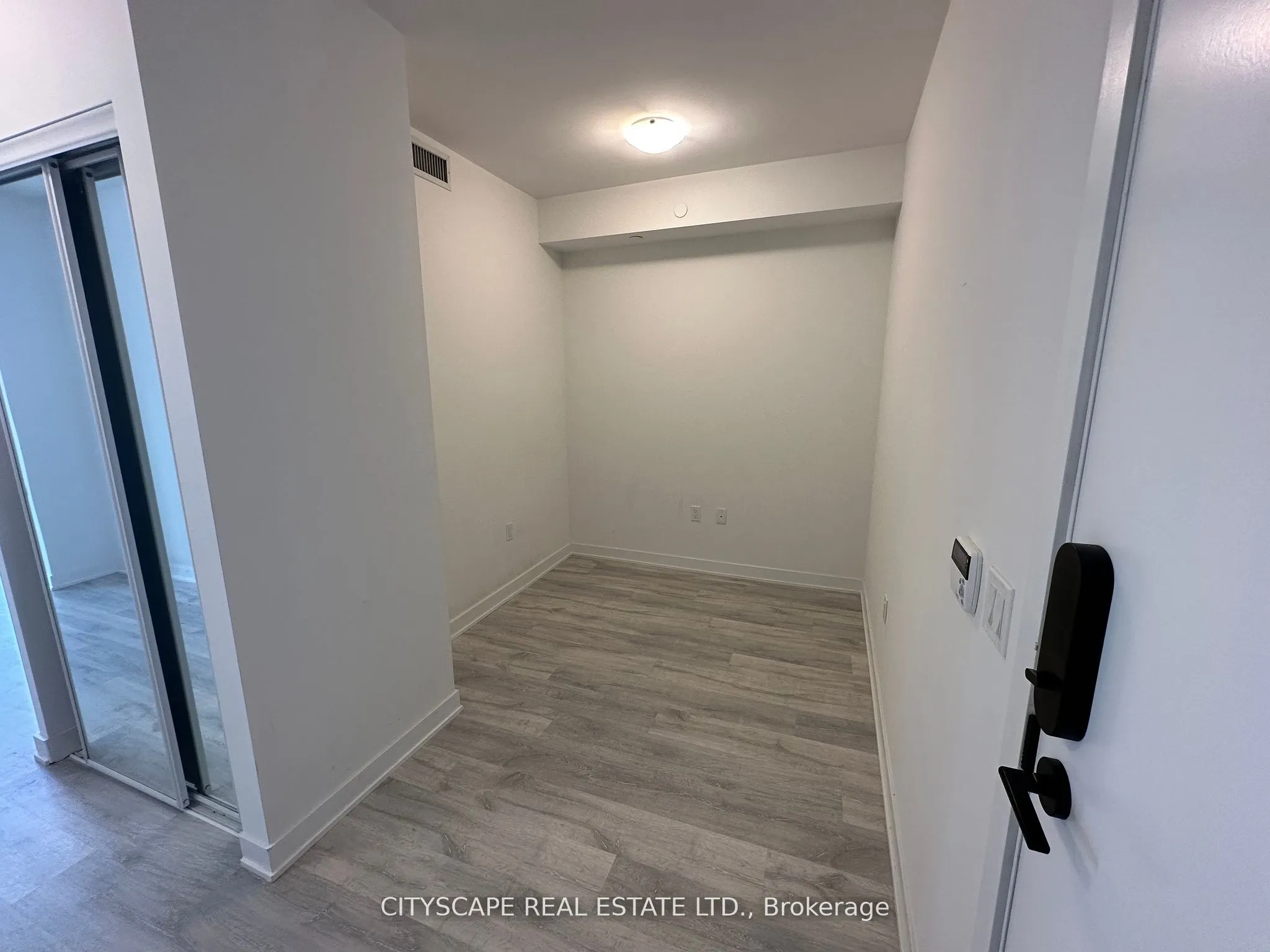 4655 Metcalfe Avenue, #1906
