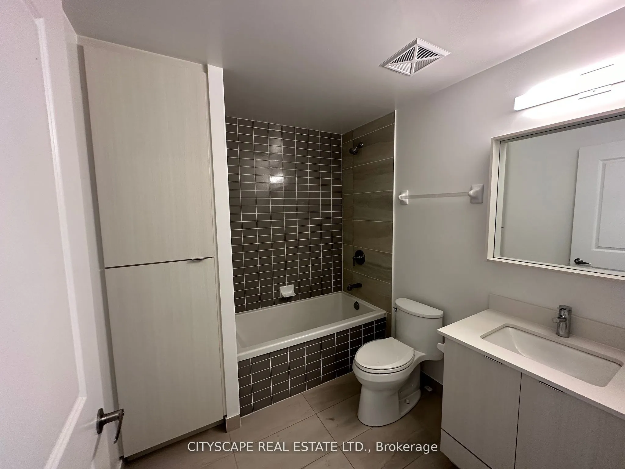 4655 Metcalfe Avenue, #1906