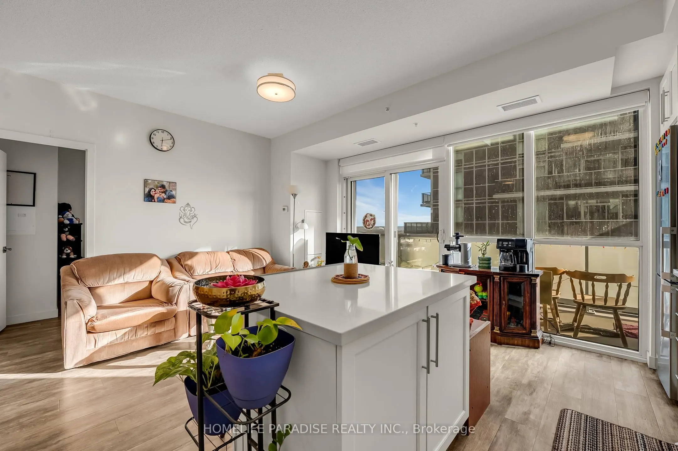 2087 Fairview Street, #1407