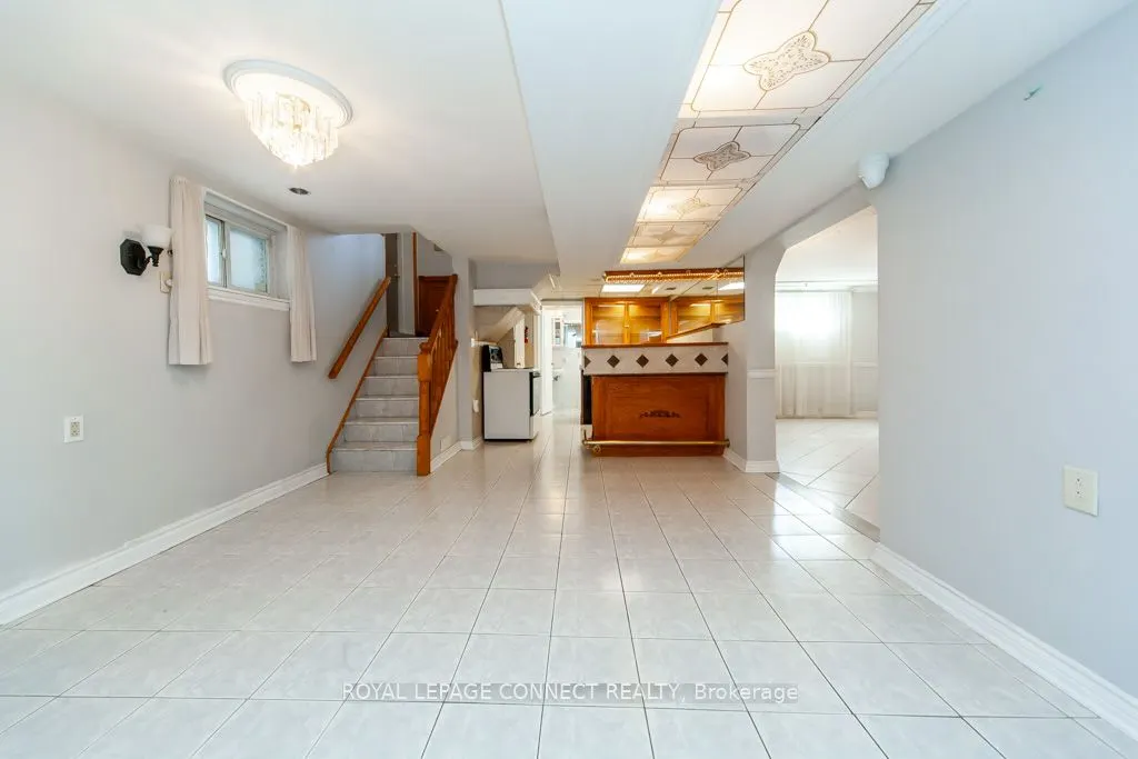 30 East Drive E