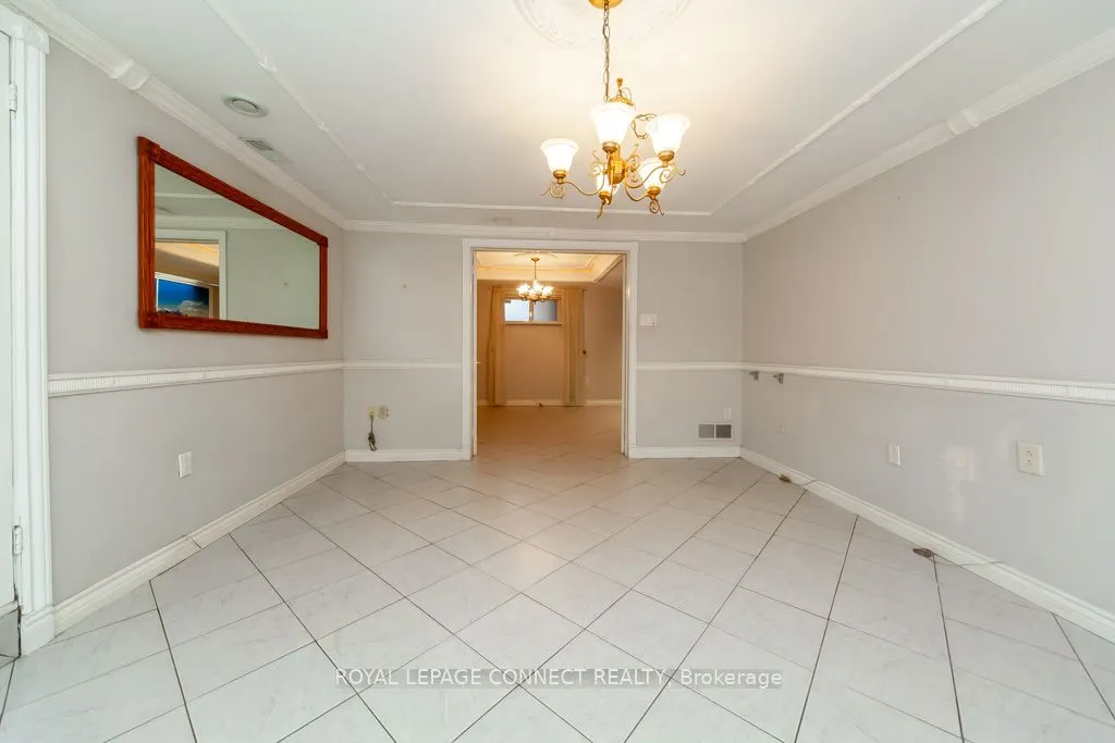 30 East Drive E