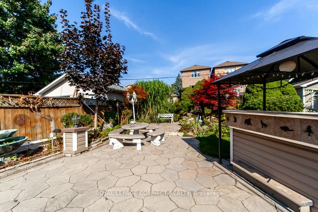 30 East Drive E