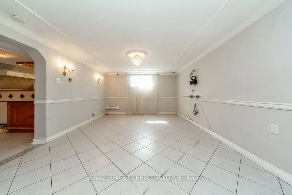 30 East Drive E