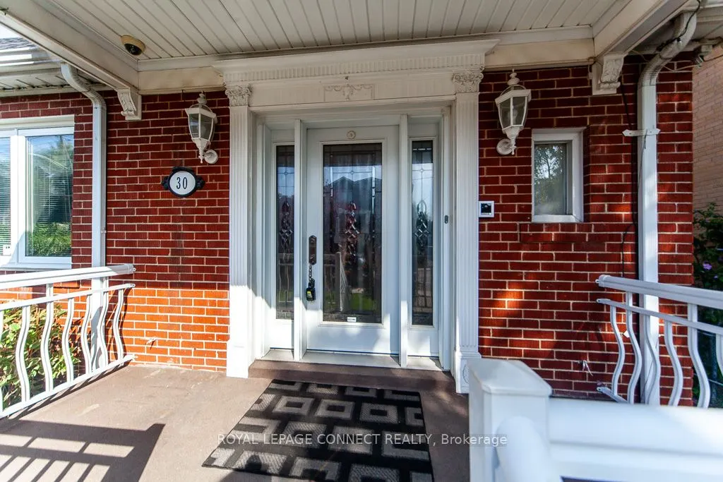 30 East Drive E