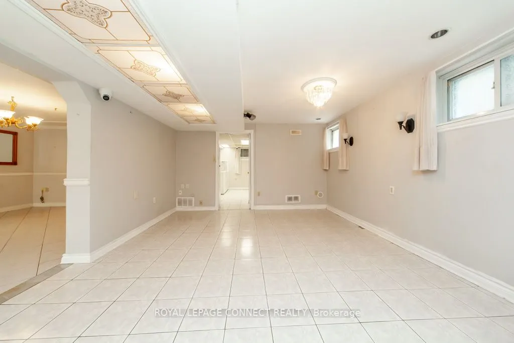 30 East Drive E