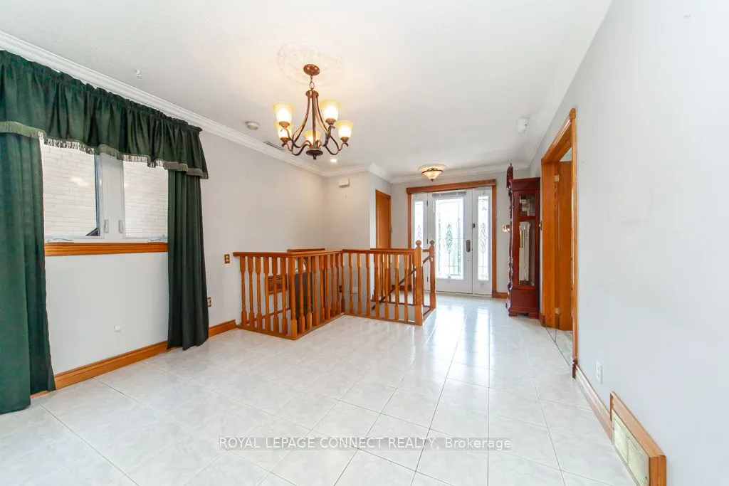 30 East Drive E