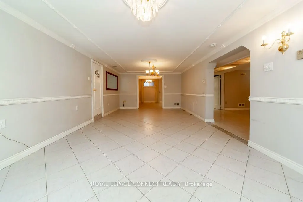 30 East Drive E